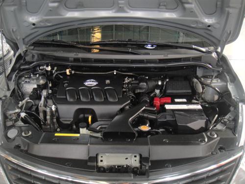 Teste nissan tiida automatico #5