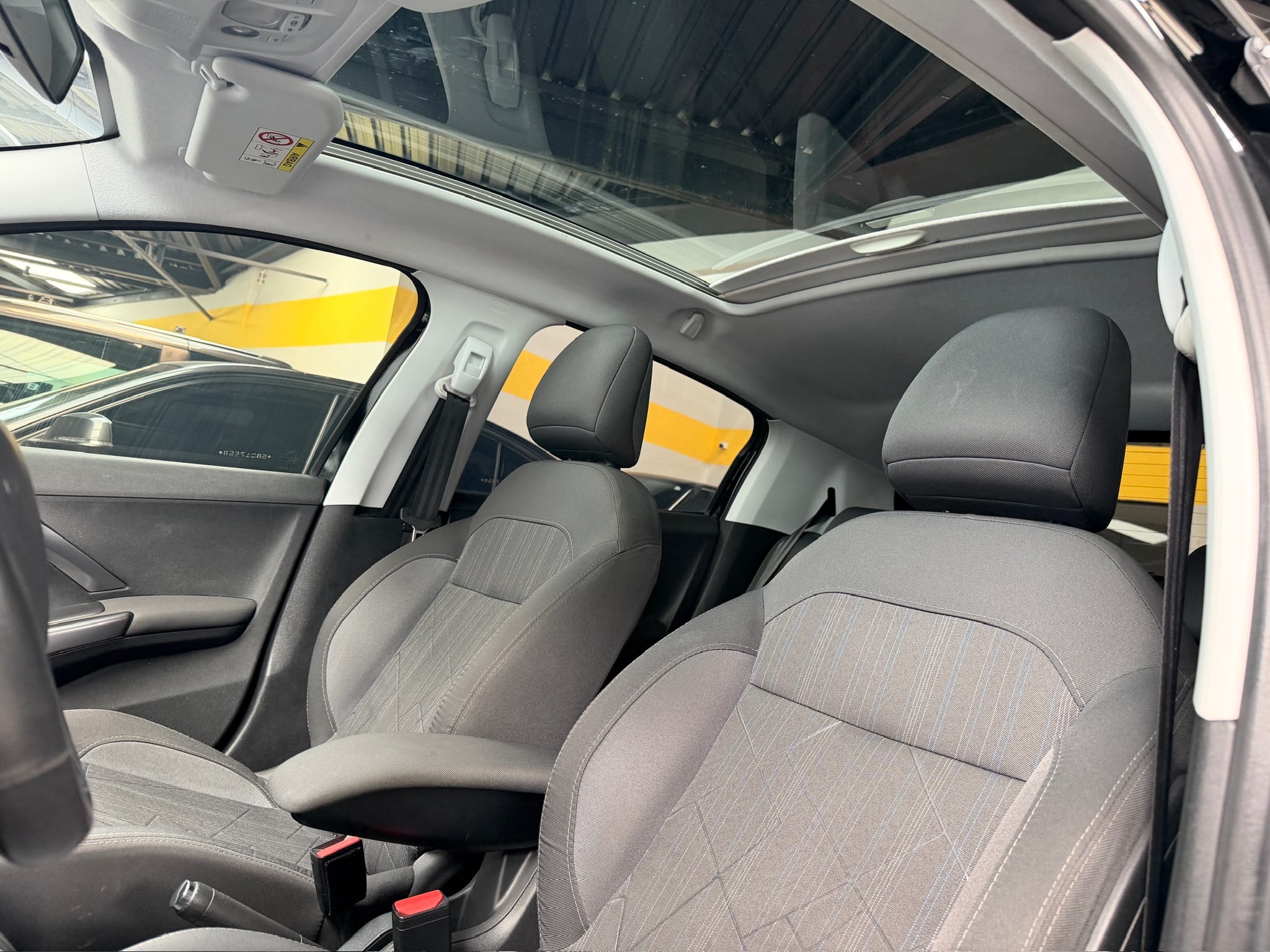 PEUGEOT 208 1.6 GRIFFE 16V FLEX 4P AUTOMÁTICO 2015/2016 - Foto 9