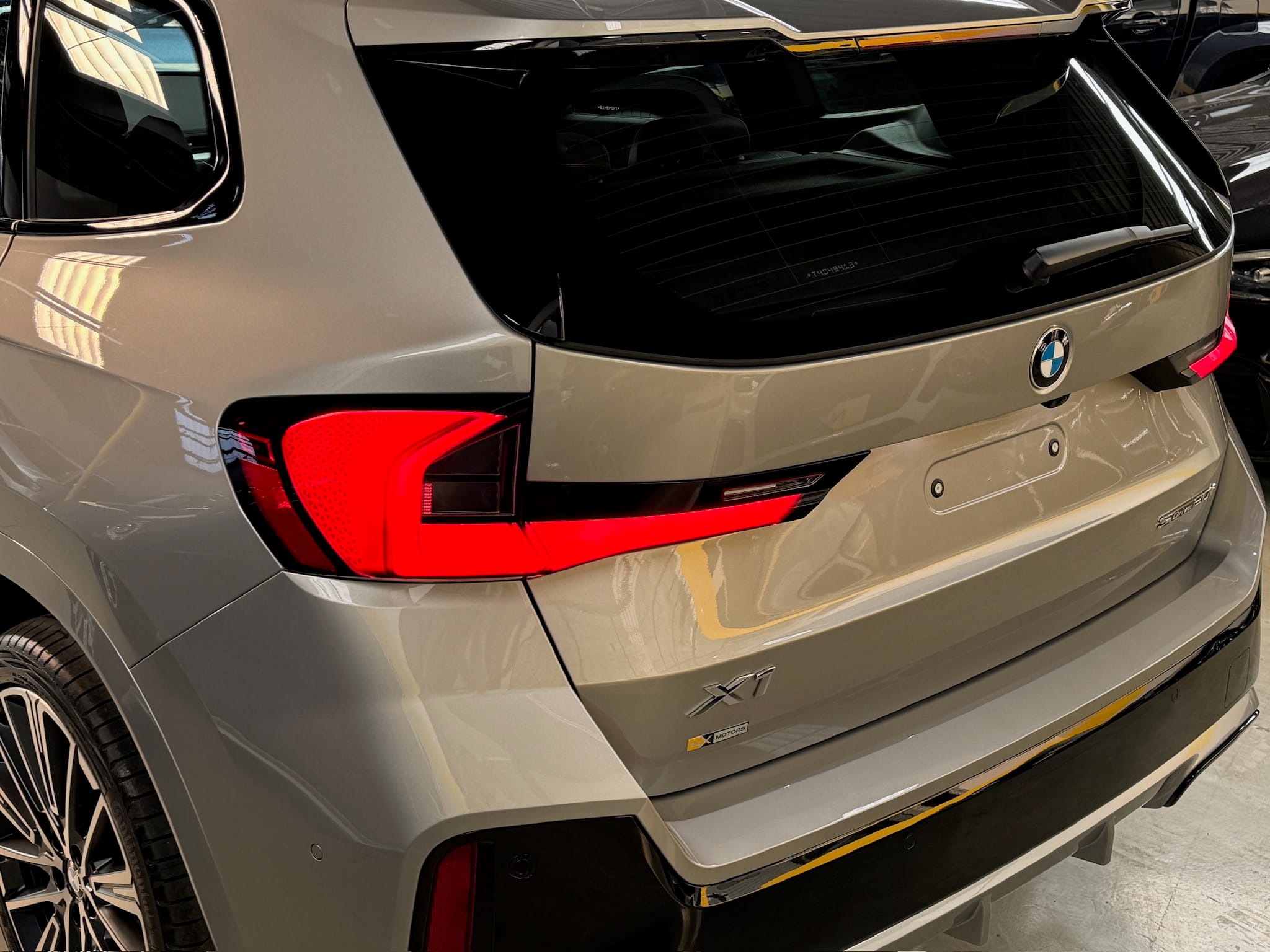 BMW X1 2.0 16V TURBO GASOLINA SDRIVE20I M SPORT STEPTRONIC 2025/2026 - Foto 6