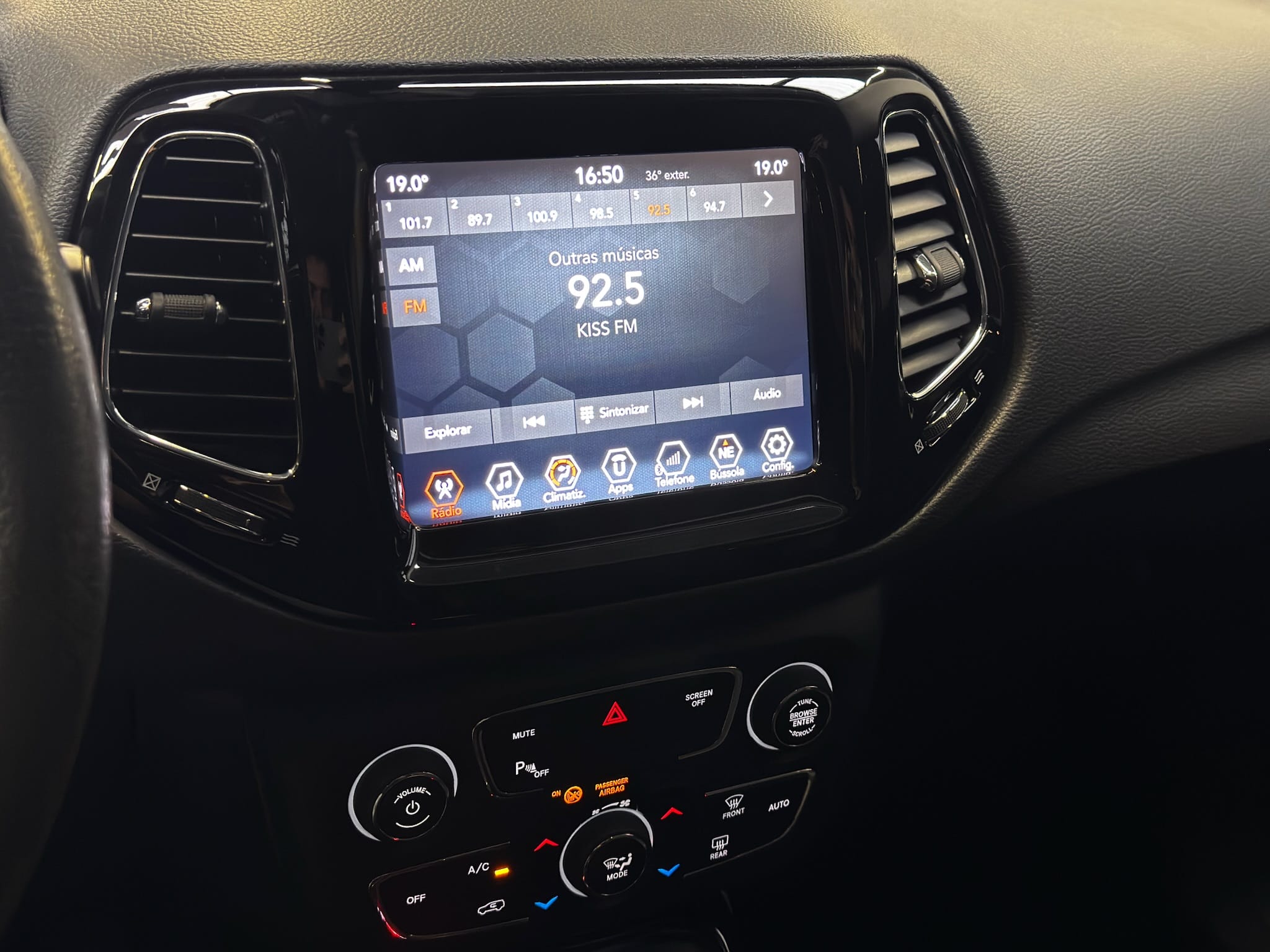 JEEP COMPASS 2.0 16V FLEX NIGHT EAGLE AUTOMÁTICO 2018/2018 - Foto 9