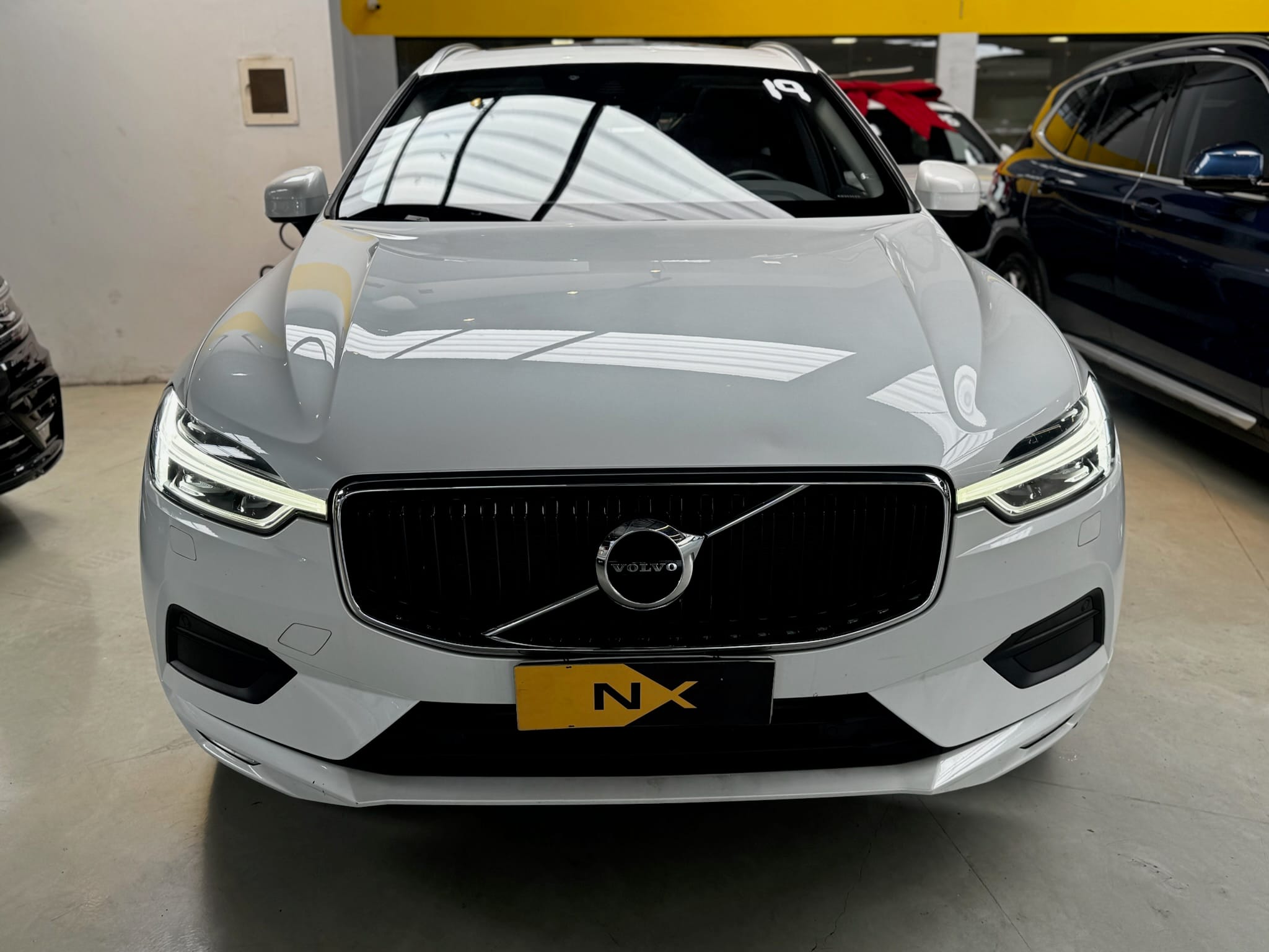 VOLVO XC60 2.0 T5 GASOLINA MOMENTUM AWD GEARTRONIC 2019/2019 - Foto 2