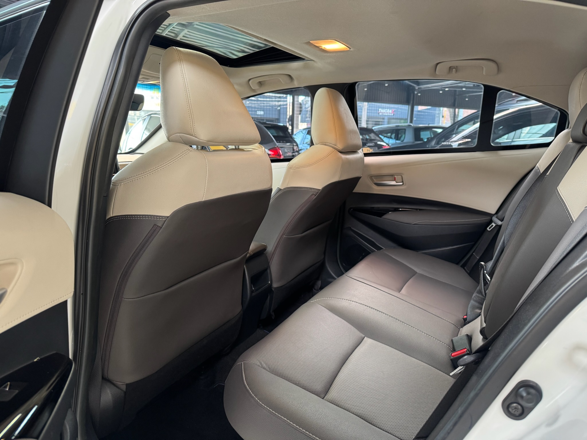 TOYOTA Corolla 1.8 VVT-I HYBRID FLEX ALTIS PREMIUM CVT 2023/2023 - Foto 7