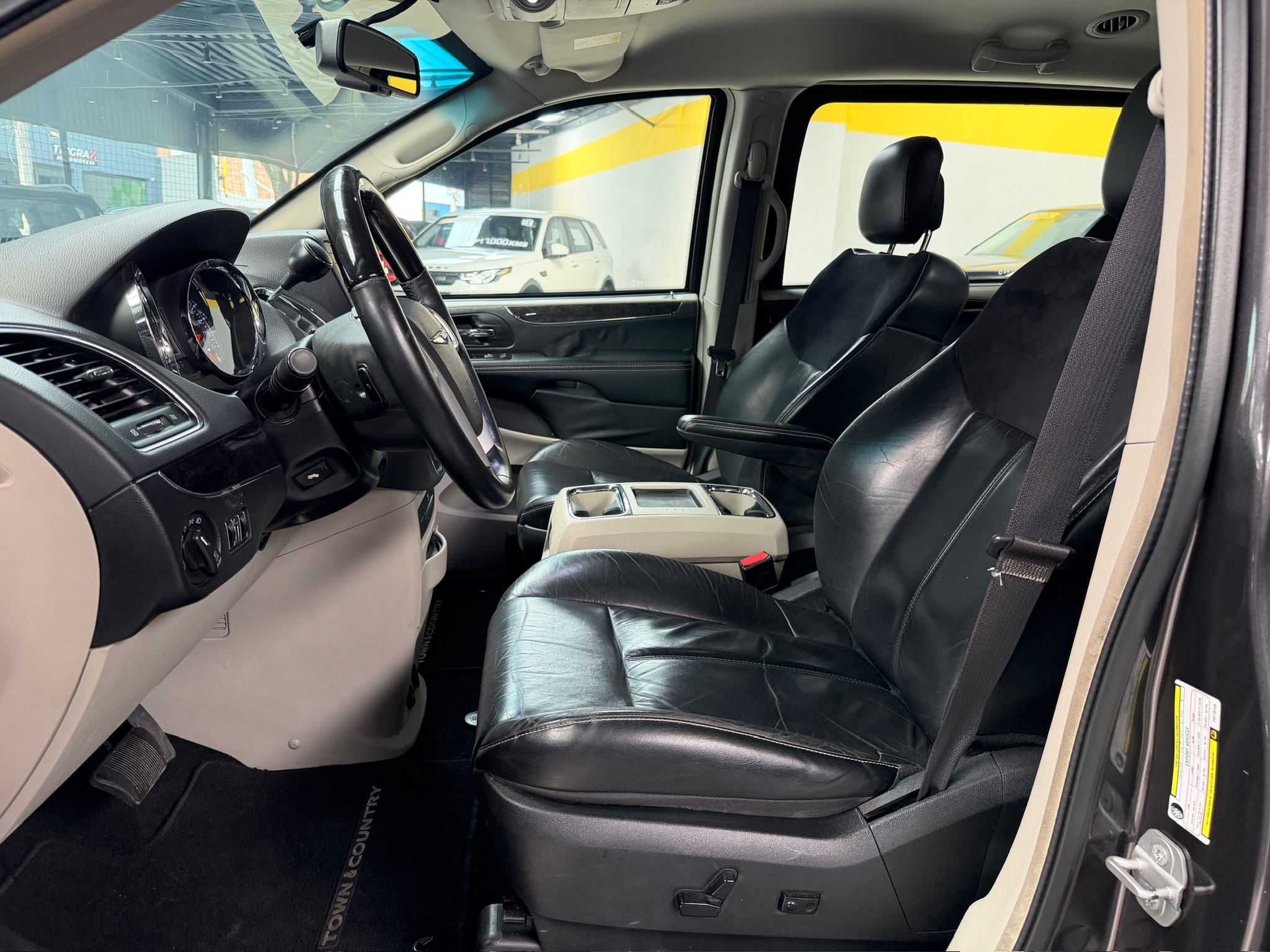 CHRYSLER TOWN & COUNTRY 3.6 LIMITED V6 24V GASOLINA 4P AUTOMÁTICO 2015/2015 - Foto 9