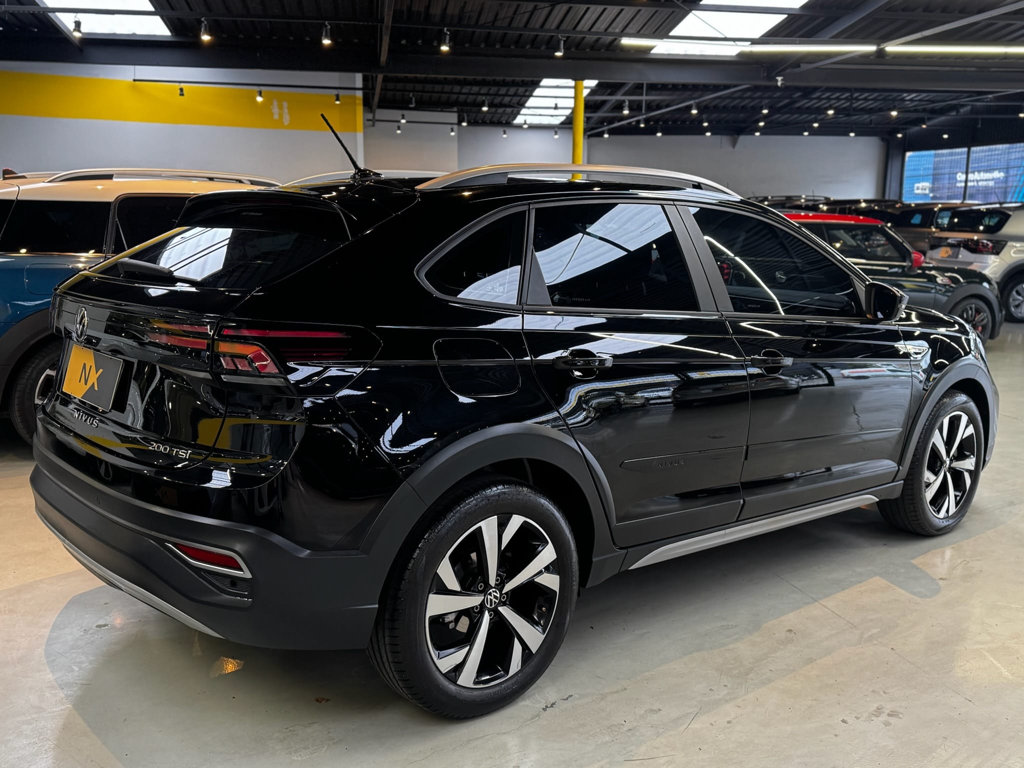 VOLKSWAGEN NIVUS 1.0 200 TSI TOTAL FLEX HIGHLINE AUTOMÁTICO 2022/2023 - Foto 3