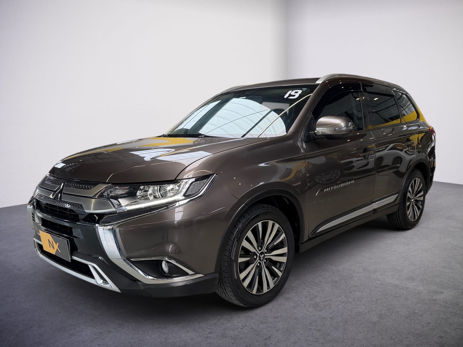 MITSUBISHI OUTLANDER 2.0 MIVEC GASOLINA GLS AUTOMÁTICO 2018/2019 - Foto 2