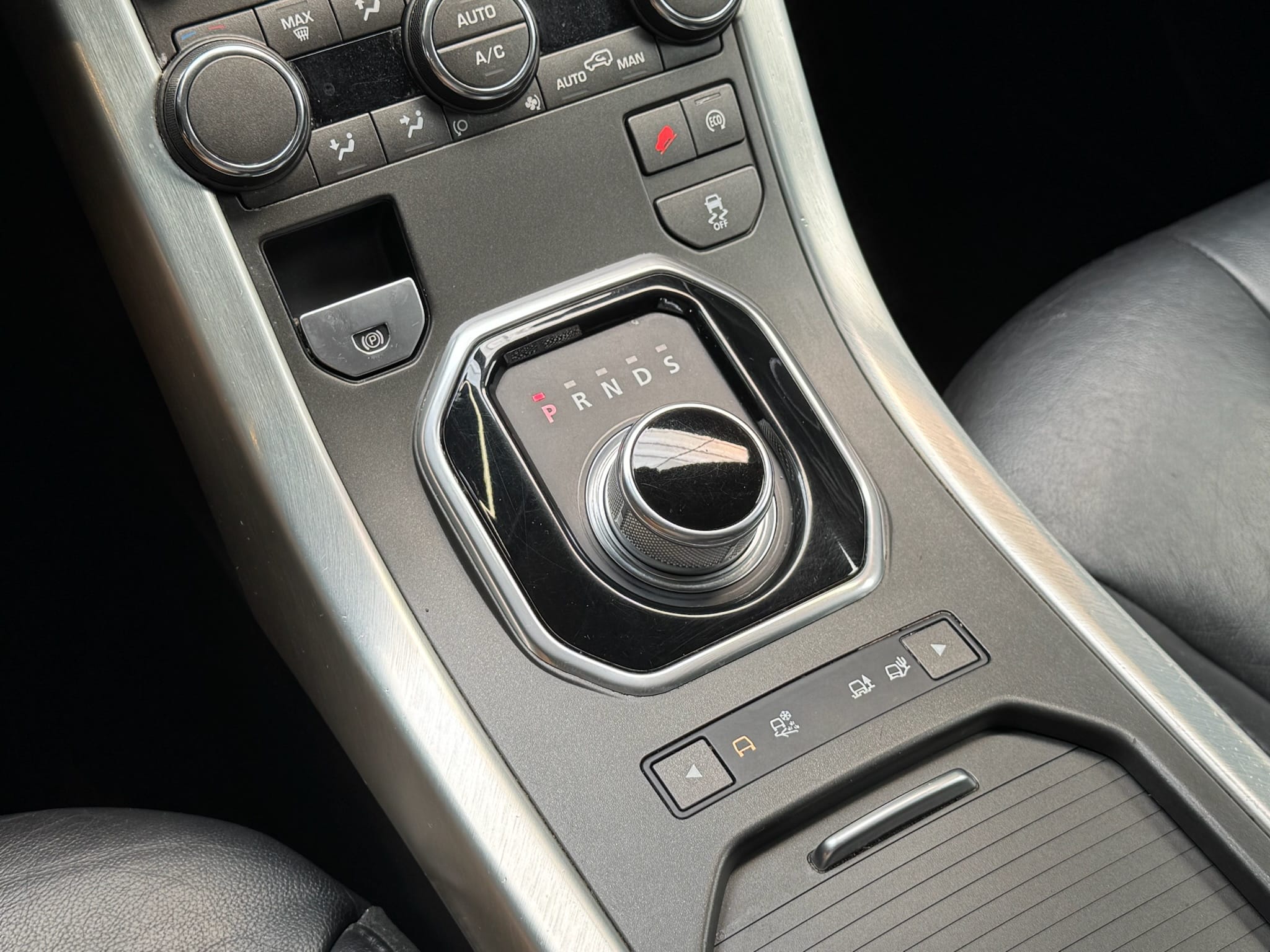 LAND ROVER Range Rover Evoque 2.0 PURE 4WD 16V GASOLINA 4P AUTOMÁTICO 2014/2015 - Foto 9
