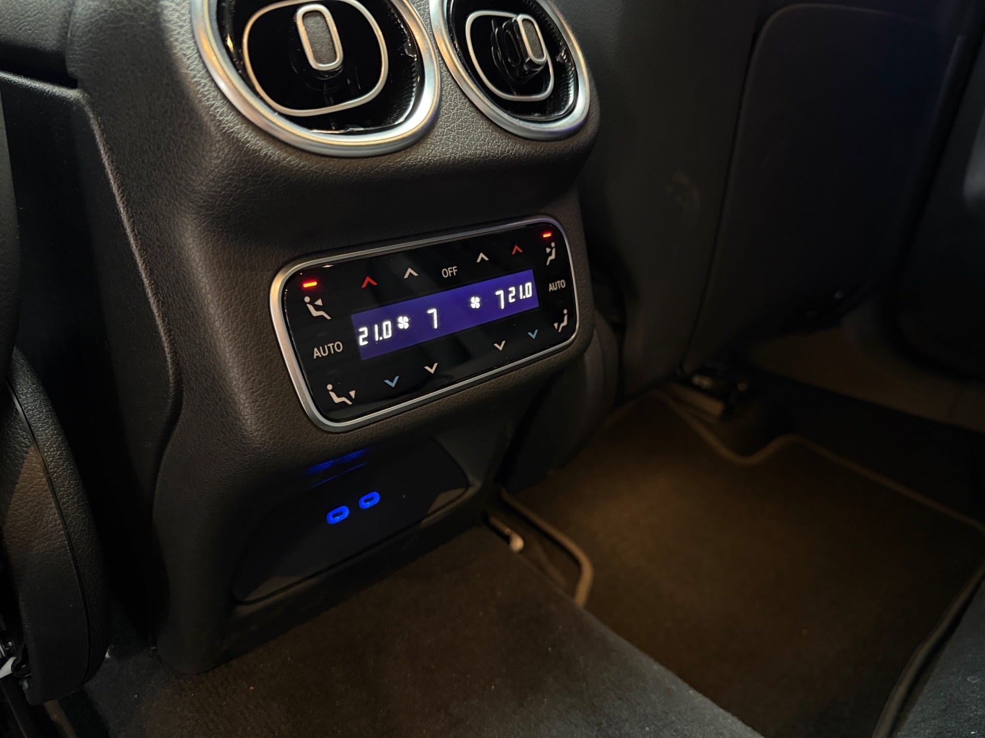 MERCEDES-BENZ GLC 300 2.0 MHEV AMG LINE 4MATIC 9G-TRONIC 2025/2026 - Foto 11