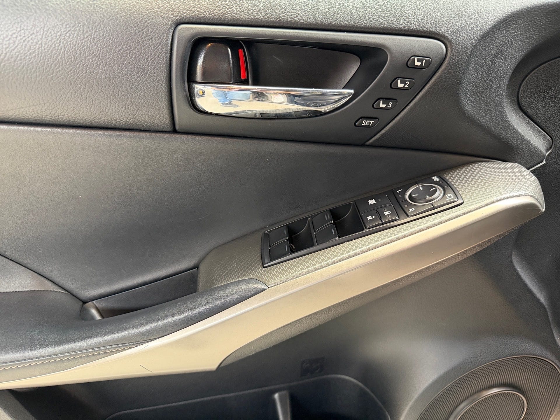 LEXUS IS250 F-SPORT 2.5 V6 24V GASOLINA 4P AUTOMÁTICO 2013/2014 - Foto 9