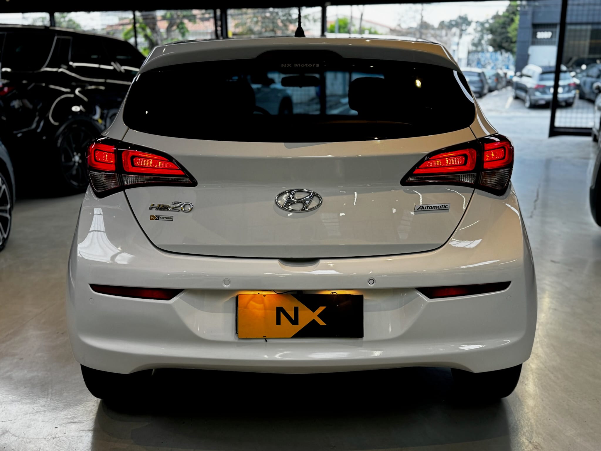 HYUNDAI HB20 1.6 PREMIUM 16V FLEX 4P AUTOMÁTICO  2016/2016 - Foto 4