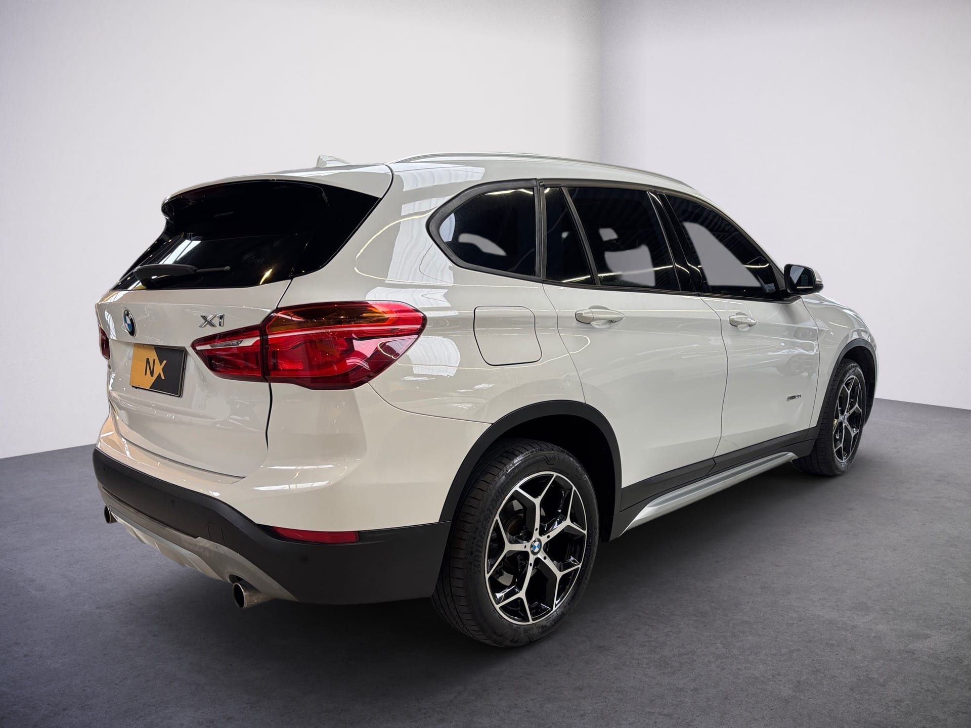 BMW X1 2.0 16V TURBO ACTIVEFLEX SDRIVE20I X-LINE 4P AUTOMÁTICO 2016/2017 - Foto 3
