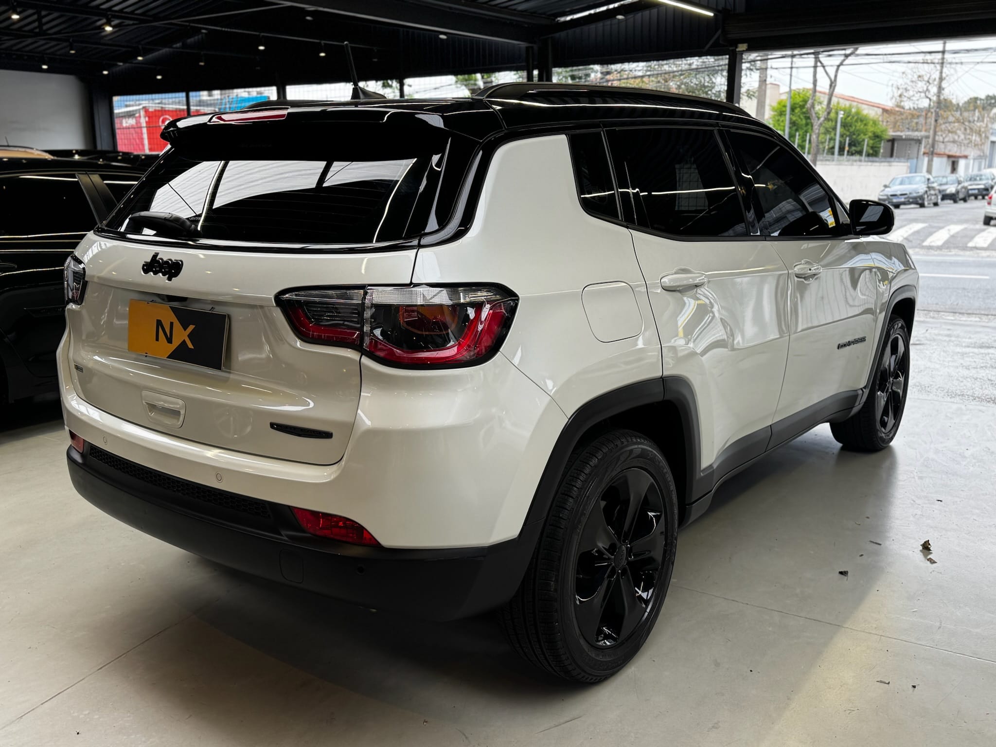 JEEP COMPASS 2.0 16V FLEX NIGHT EAGLE AUTOMÁTICO 2018/2018 - Foto 4