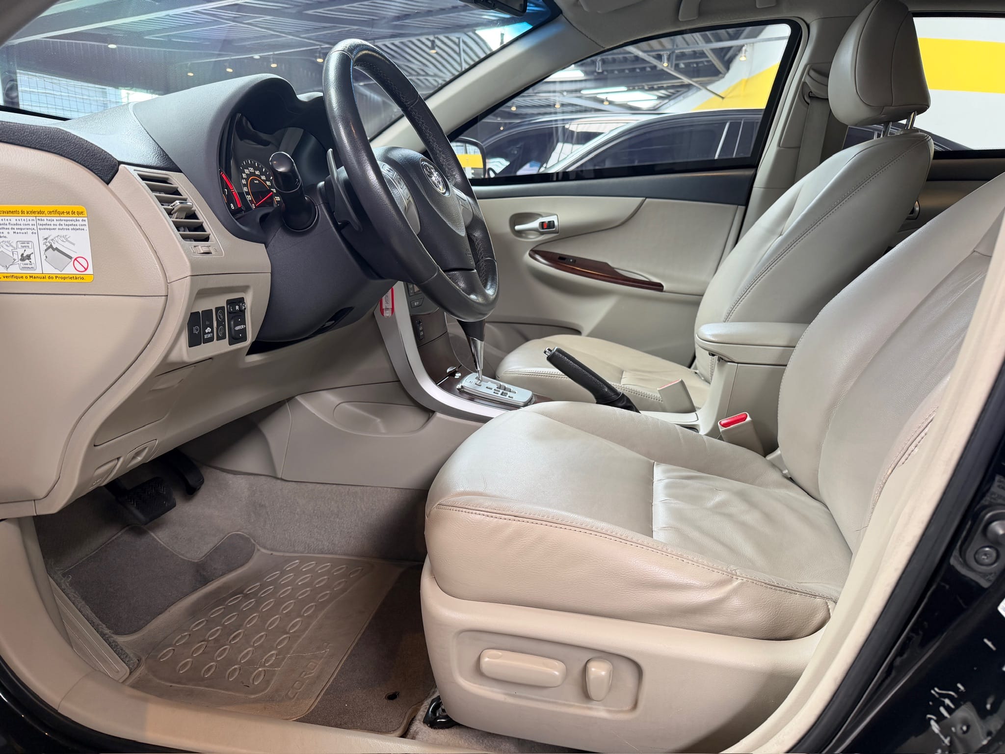 TOYOTA Corolla 2.0 ALTIS 16V FLEX 4P AUTOMÁTICO 2012/2012 - Foto 8