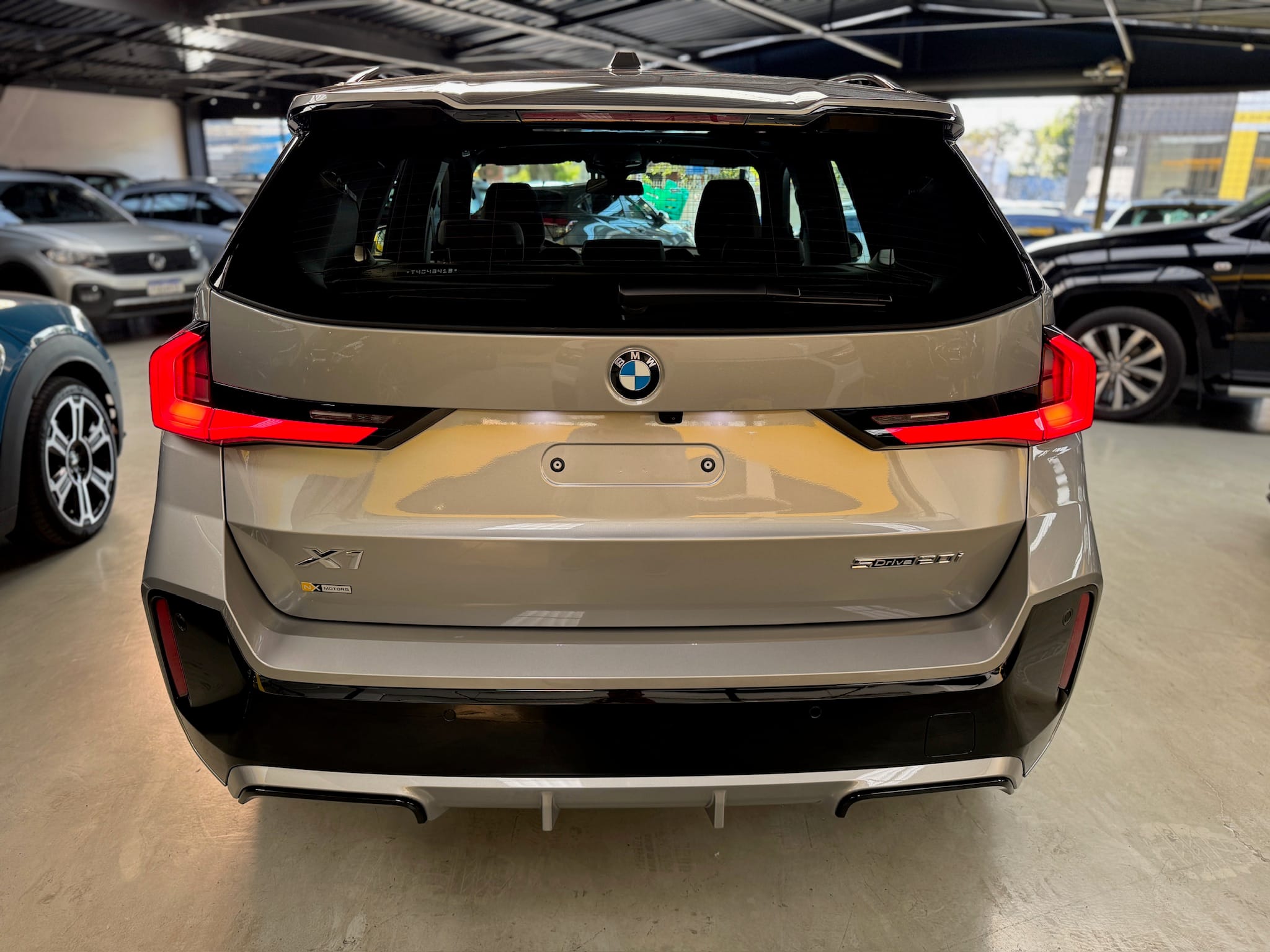 BMW X1 2.0 16V TURBO GASOLINA SDRIVE20I M SPORT STEPTRONIC 2025/2026 - Foto 4