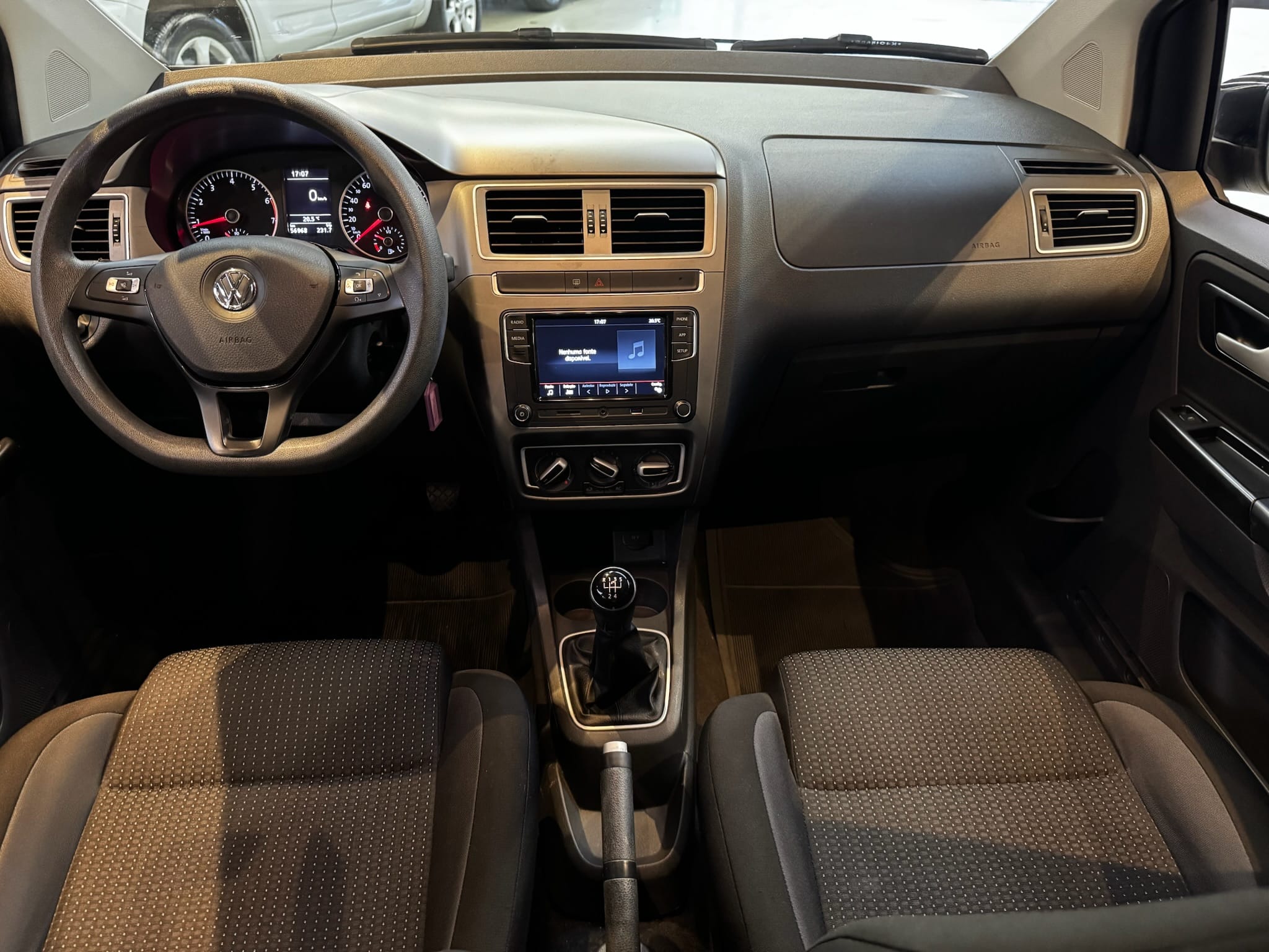 VOLKSWAGEN Fox 1.6 MSI TOTAL FLEX CONNECT 4P MANUAL 2018/2019 - Foto 8