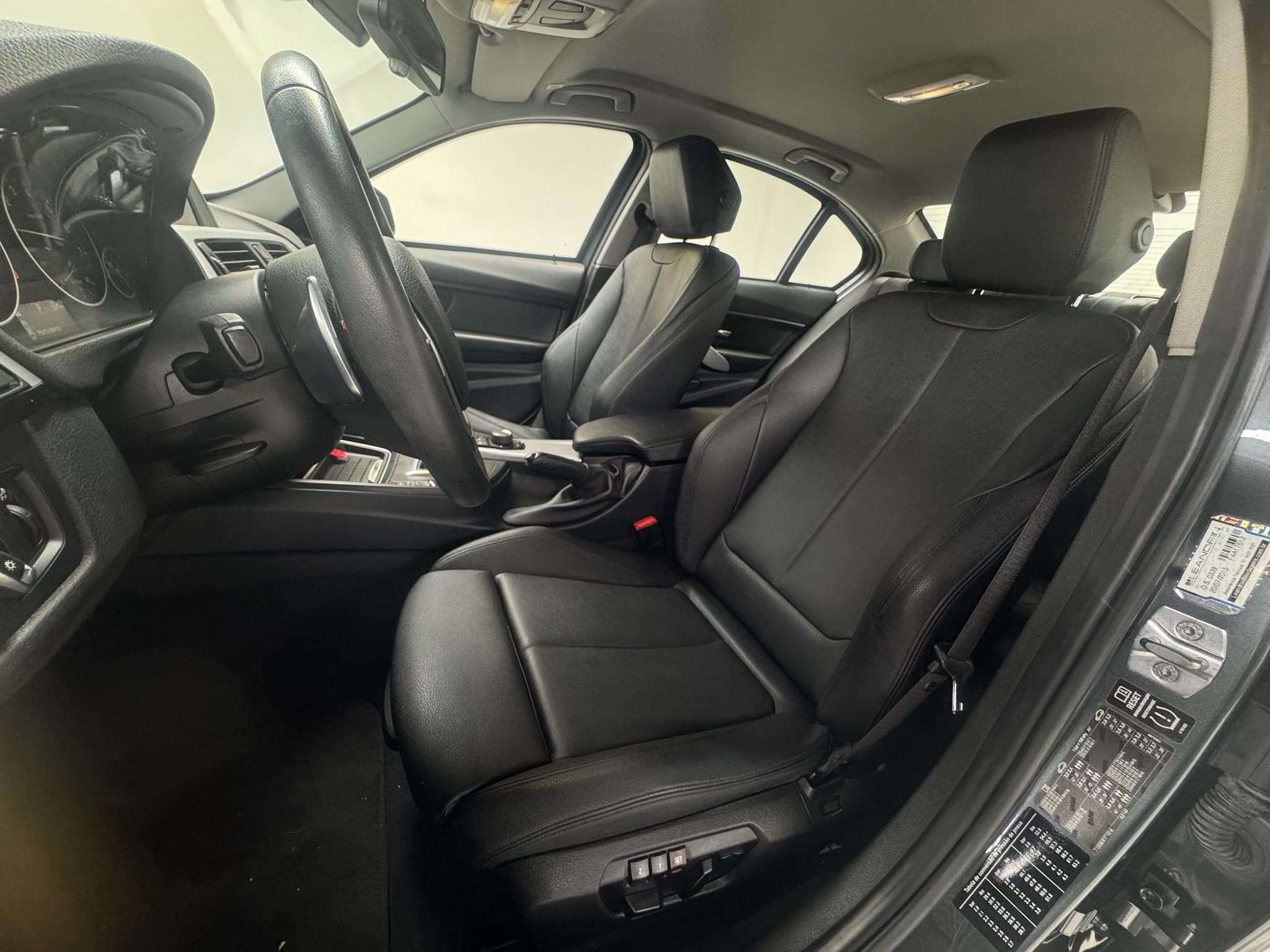 BMW 320i 2.0 SPORT 16V TURBO ACTIVE FLEX 4P AUTOMÁTICO 2015/2015 - Foto 5