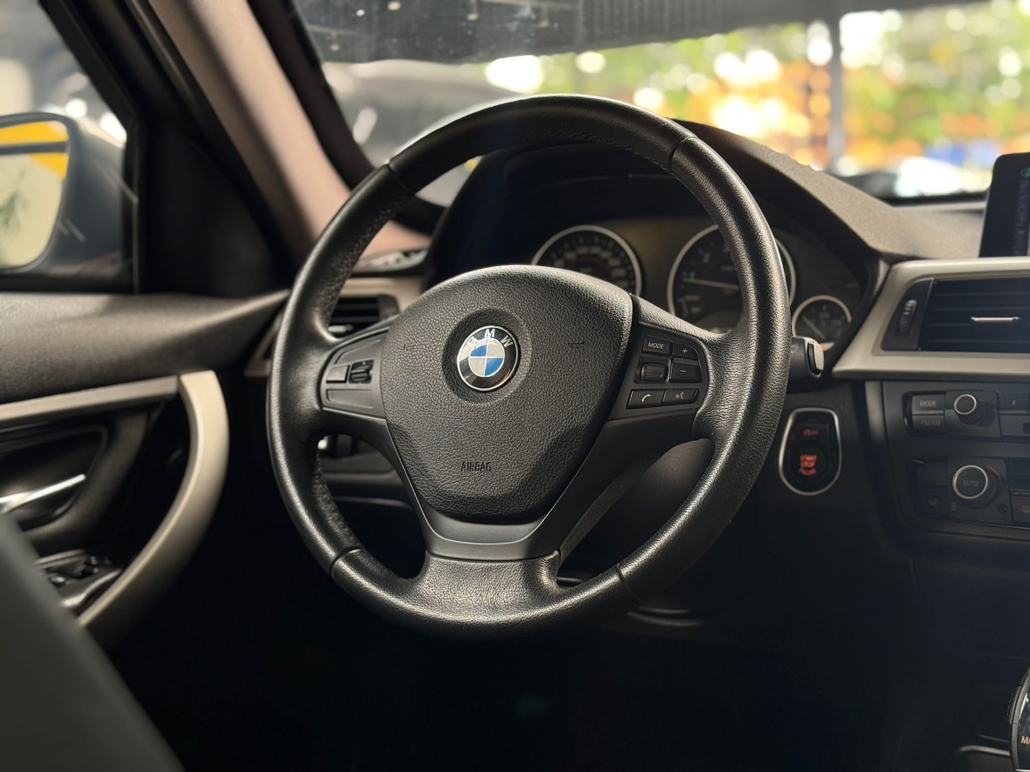 BMW 320i 2.0 GP 16V TURBO ACTIVE FLEX 4P AUTOMÁTICO 2013/2014 - Foto 7
