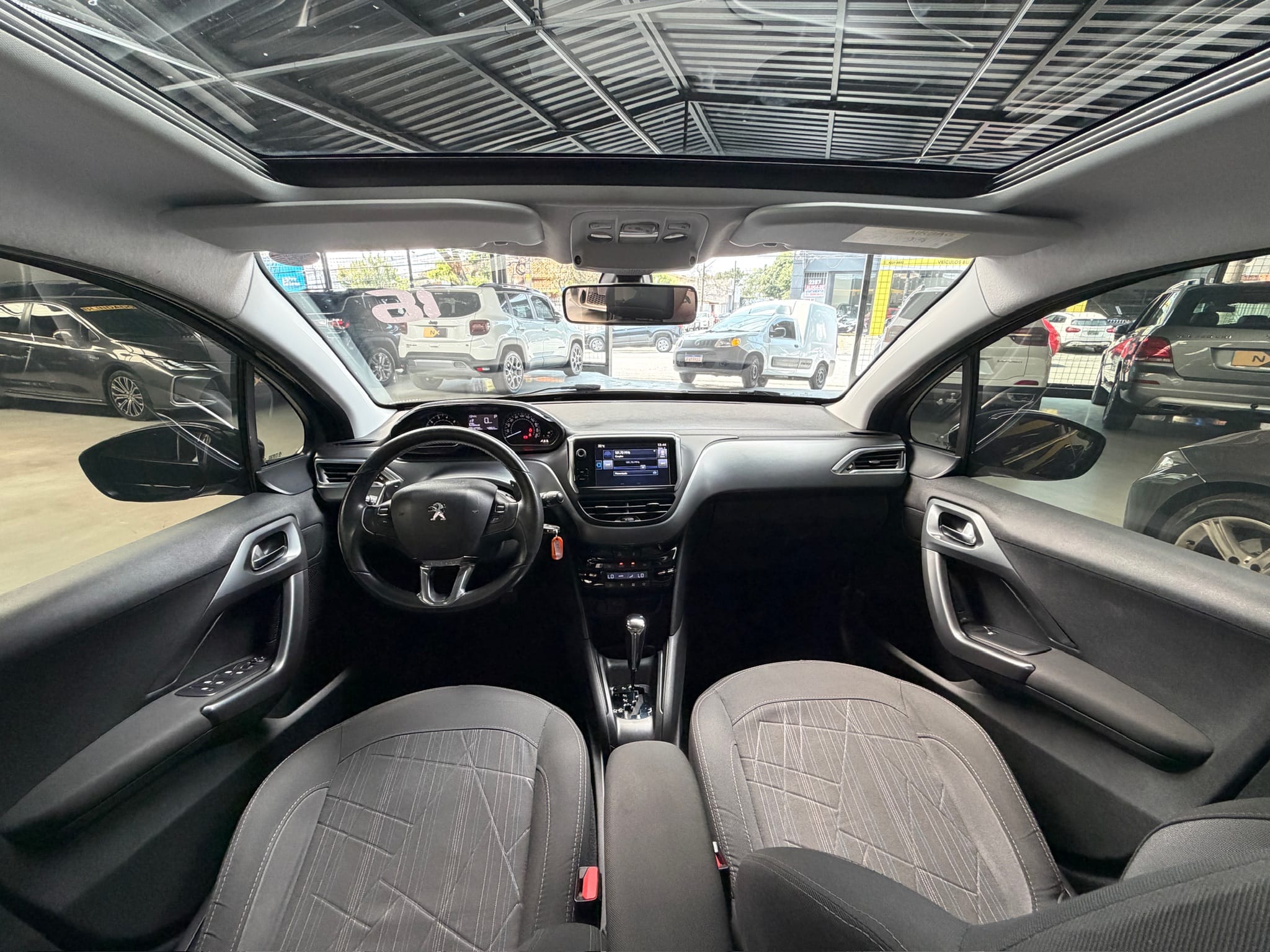 PEUGEOT 208 1.6 GRIFFE 16V FLEX 4P AUTOMÁTICO 2015/2016 - Foto 6