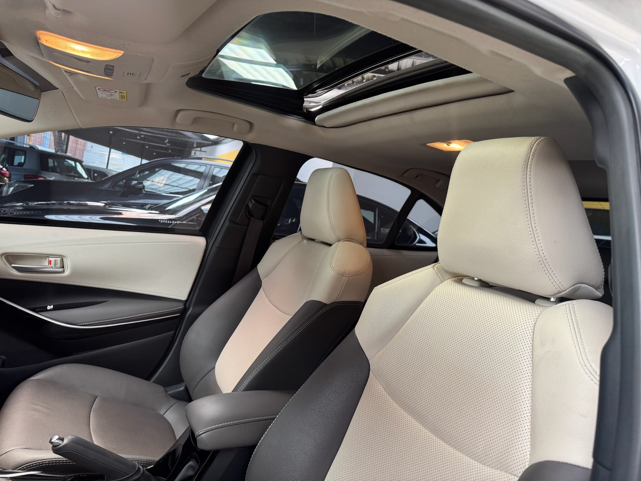 TOYOTA Corolla 1.8 VVT-I HYBRID FLEX ALTIS PREMIUM CVT 2023/2023 - Foto 5