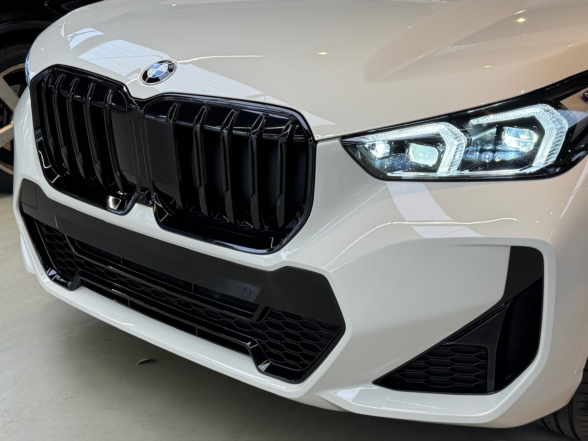 BMW X1 2.0 16V TURBO GASOLINA SDRIVE20I M SPORT STEPTRONIC 2025/2026 - Foto 9