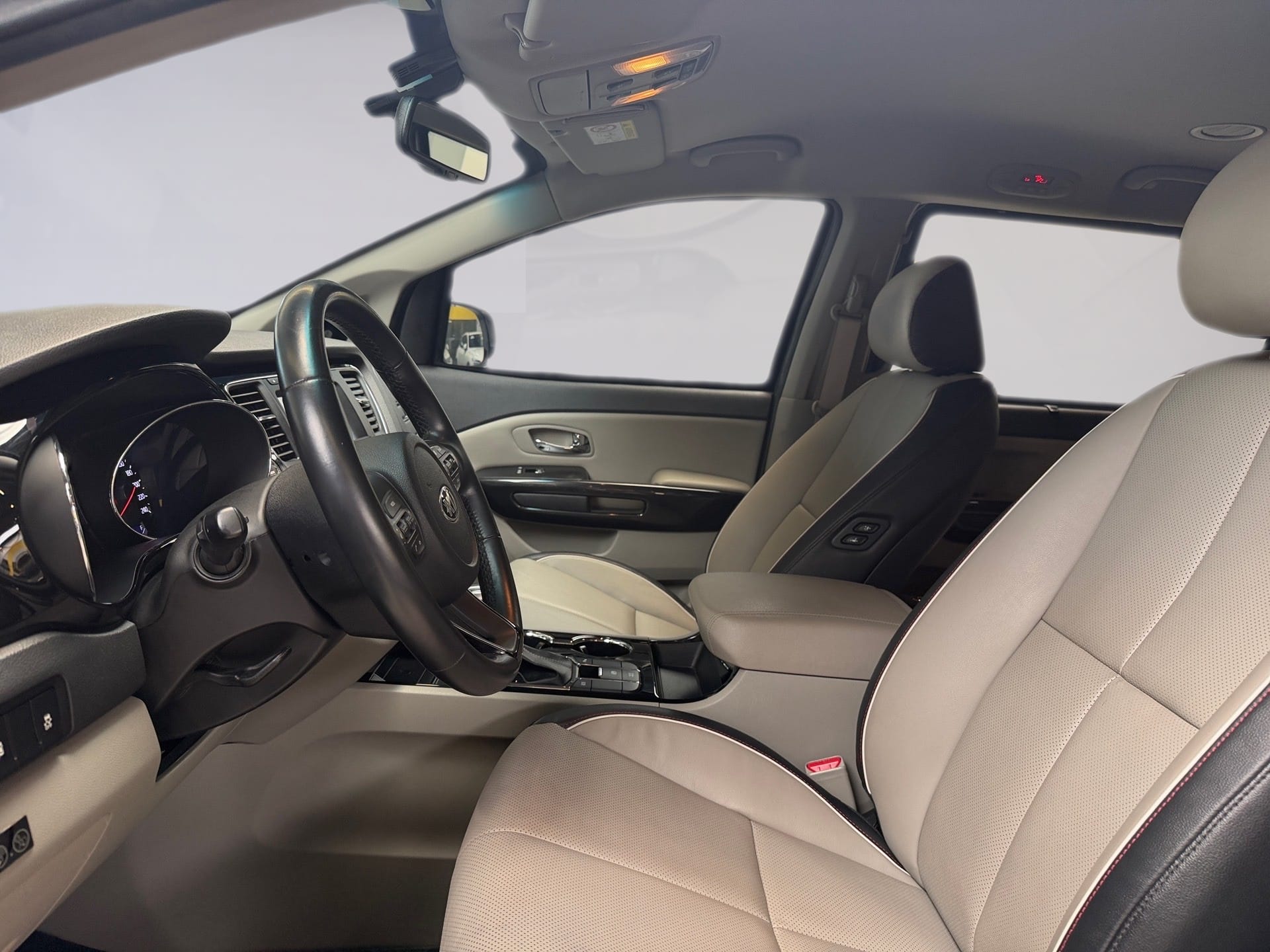 KIA Grand Carnival Grand Carnival EX 3.3 V6 24V 270cv Aut. 2019/2020 - Foto 16