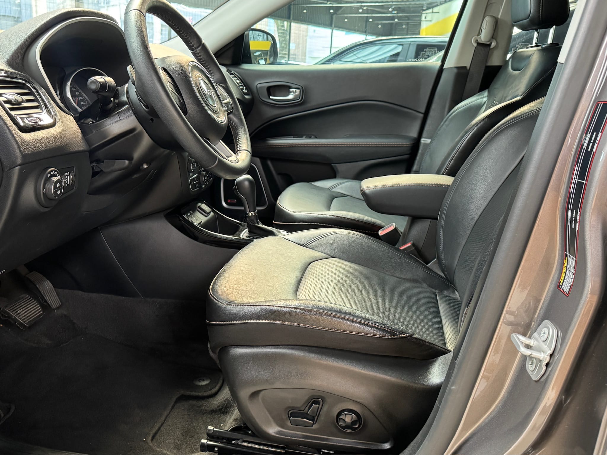 JEEP COMPASS 2.0 16V FLEX LIMITED AUTOMÁTICO 2020/2021 - Foto 6