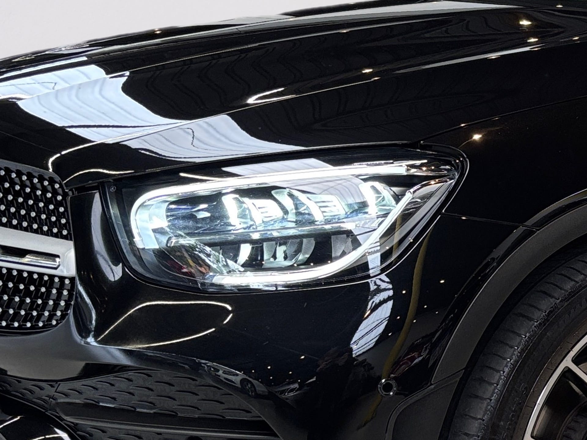 MERCEDES-BENZ GLC 300 2.0 CGI GASOLINA COUPÉ AMG LINE 4MATIC 9G-TRONIC 2023/2023 - Foto 18