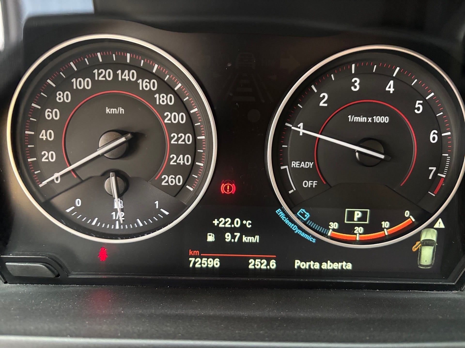 BMW 120i 2.0 16V SPORT GP ACTIVEFLEX 4P AUTOMÁTICO 2015/2016 - Foto 6