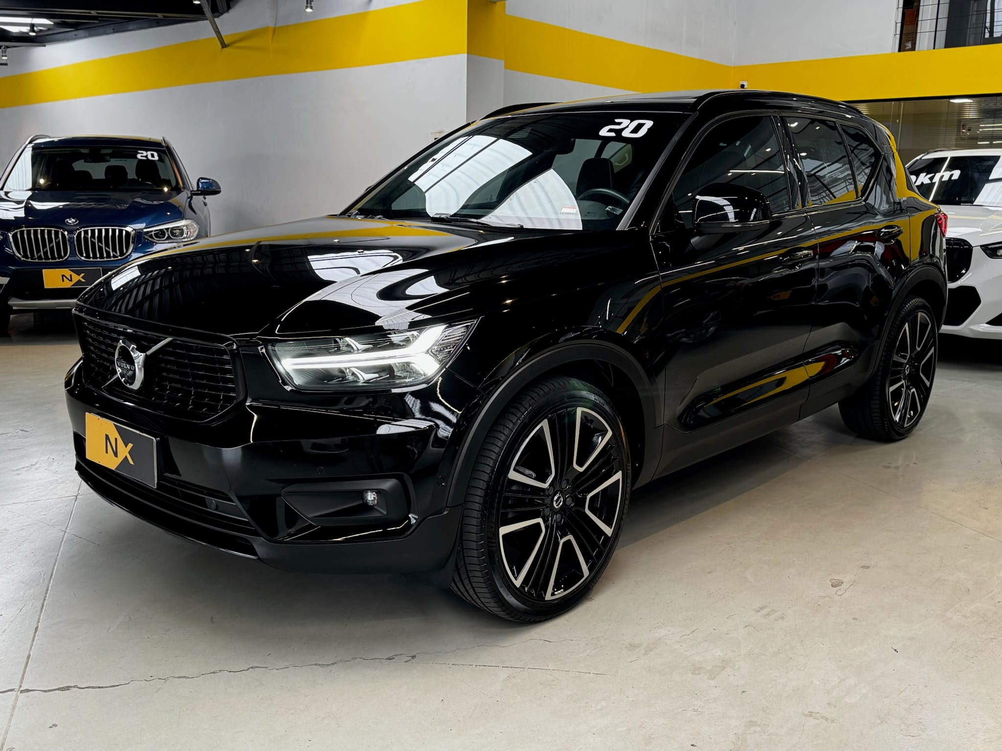 VOLVO XC40 2.0 T5 GASOLINA R-DESIGN AWD GEARTRONIC 2019/2020 - Foto 1