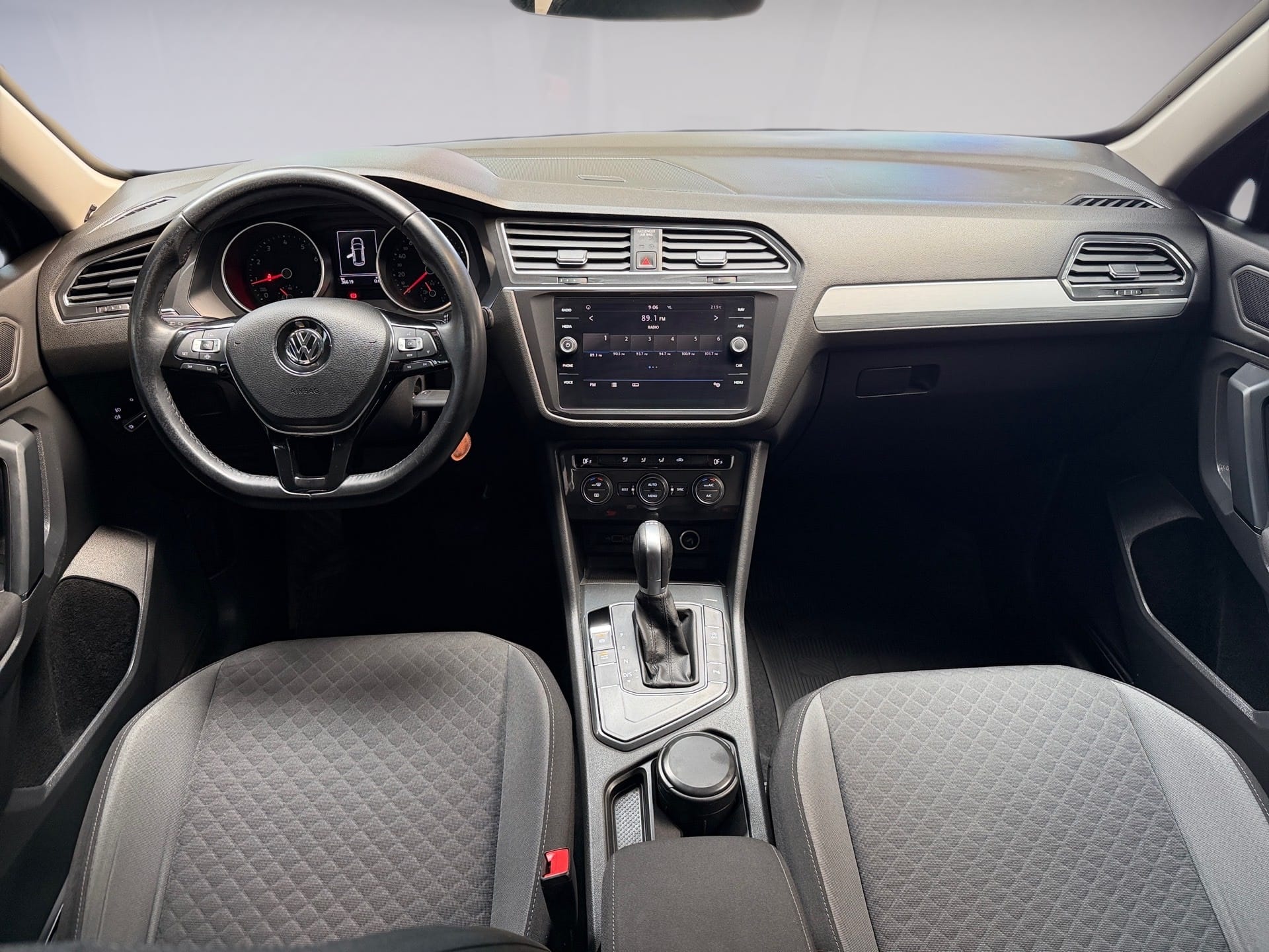 VOLKSWAGEN Tiguan 1.4 250 TSI TOTAL FLEX ALLSPACE TIPTRONIC 2018/2019 - Foto 9