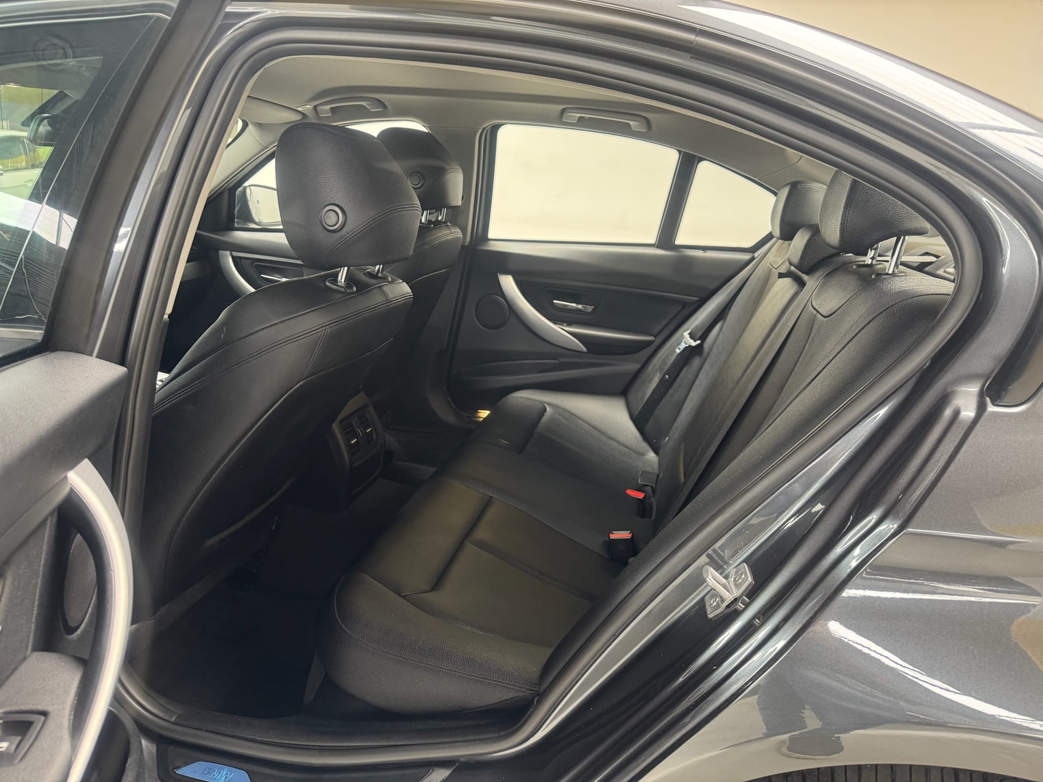 BMW 320i 2.0 SPORT 16V TURBO ACTIVE FLEX 4P AUTOMÁTICO 2015/2015 - Foto 6