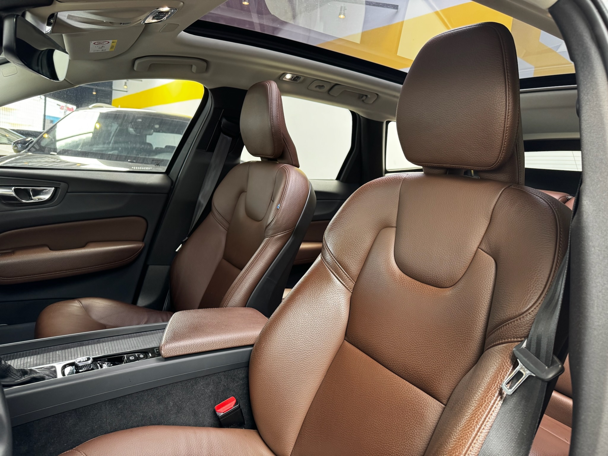 VOLVO XC60 2.0 T5 GASOLINA MOMENTUM AWD GEARTRONIC 2019/2019 - Foto 9