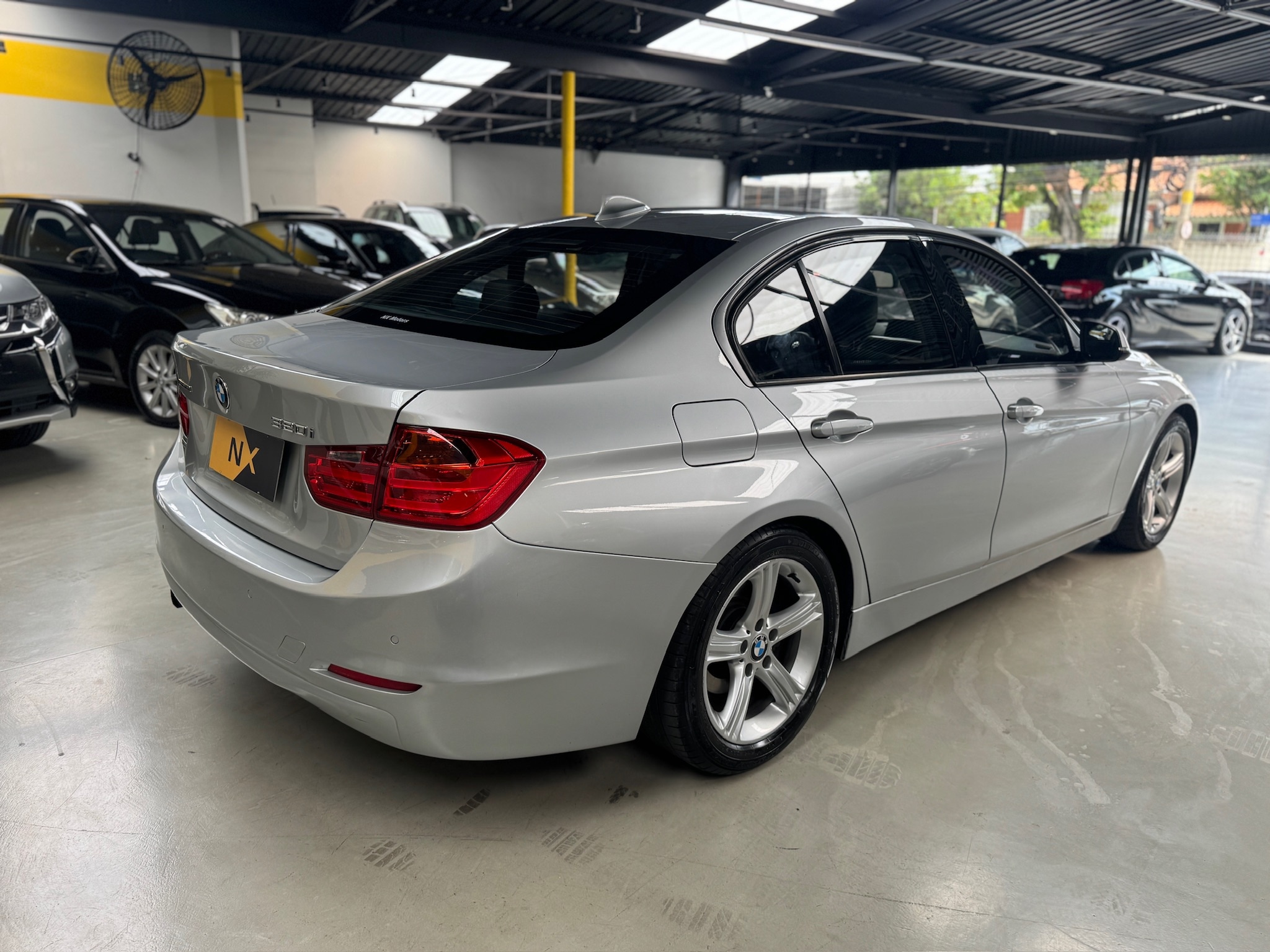BMW 320i 2.0 GP 16V TURBO ACTIVE FLEX 4P AUTOMÁTICO 2013/2014 - Foto 3