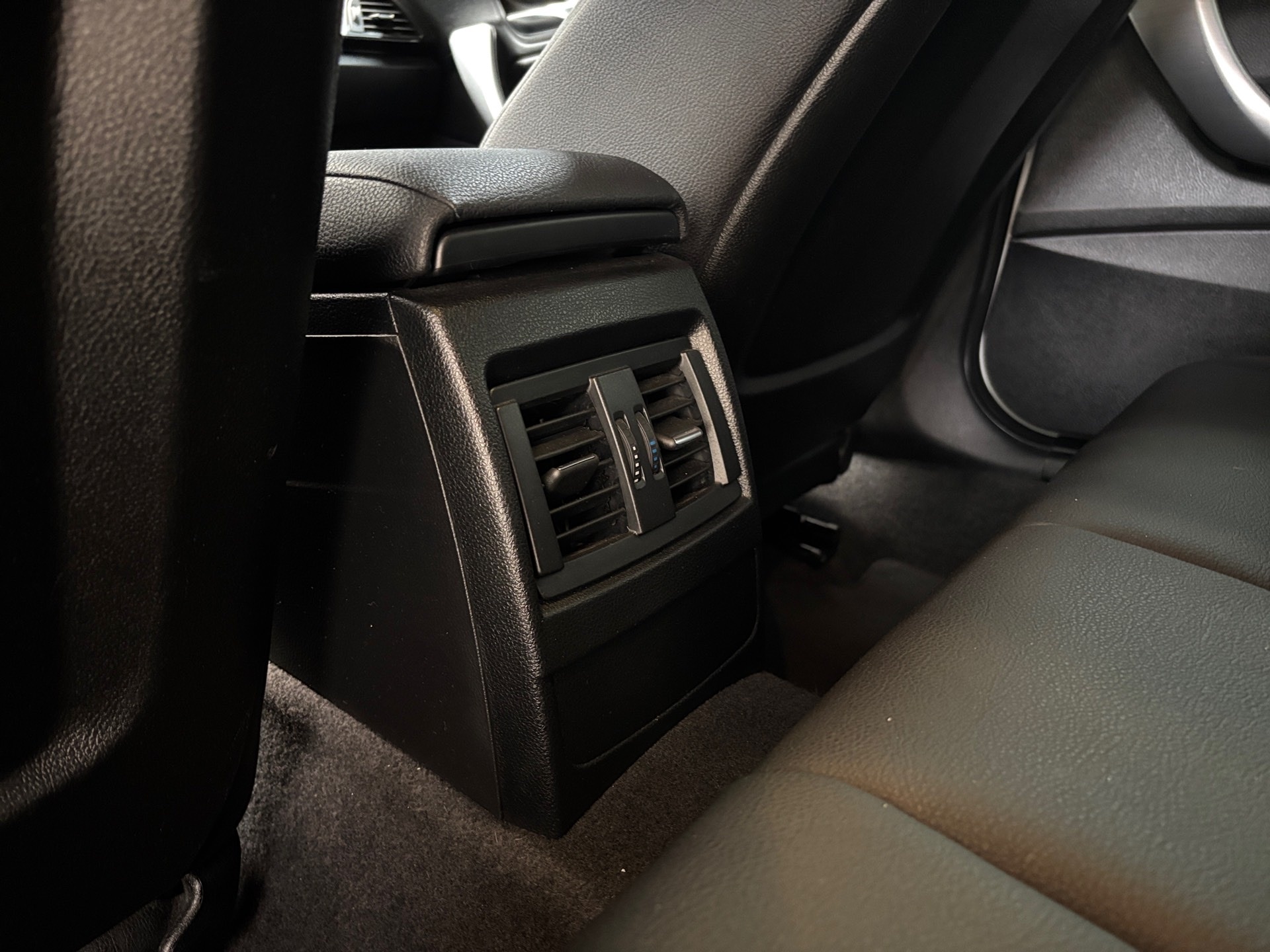 BMW 120i 2.0 16V SPORT GP ACTIVEFLEX 4P AUTOMÁTICO 2015/2016 - Foto 4