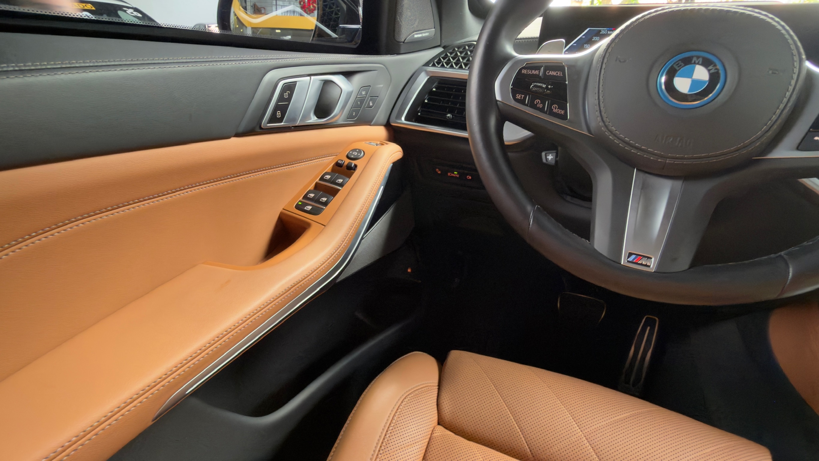 BMW X5 3.0 I6 TURBO HÍBRIDO XDRIVE50E M SPORT AUTOMÁTICO 2024/2025 - Foto 11