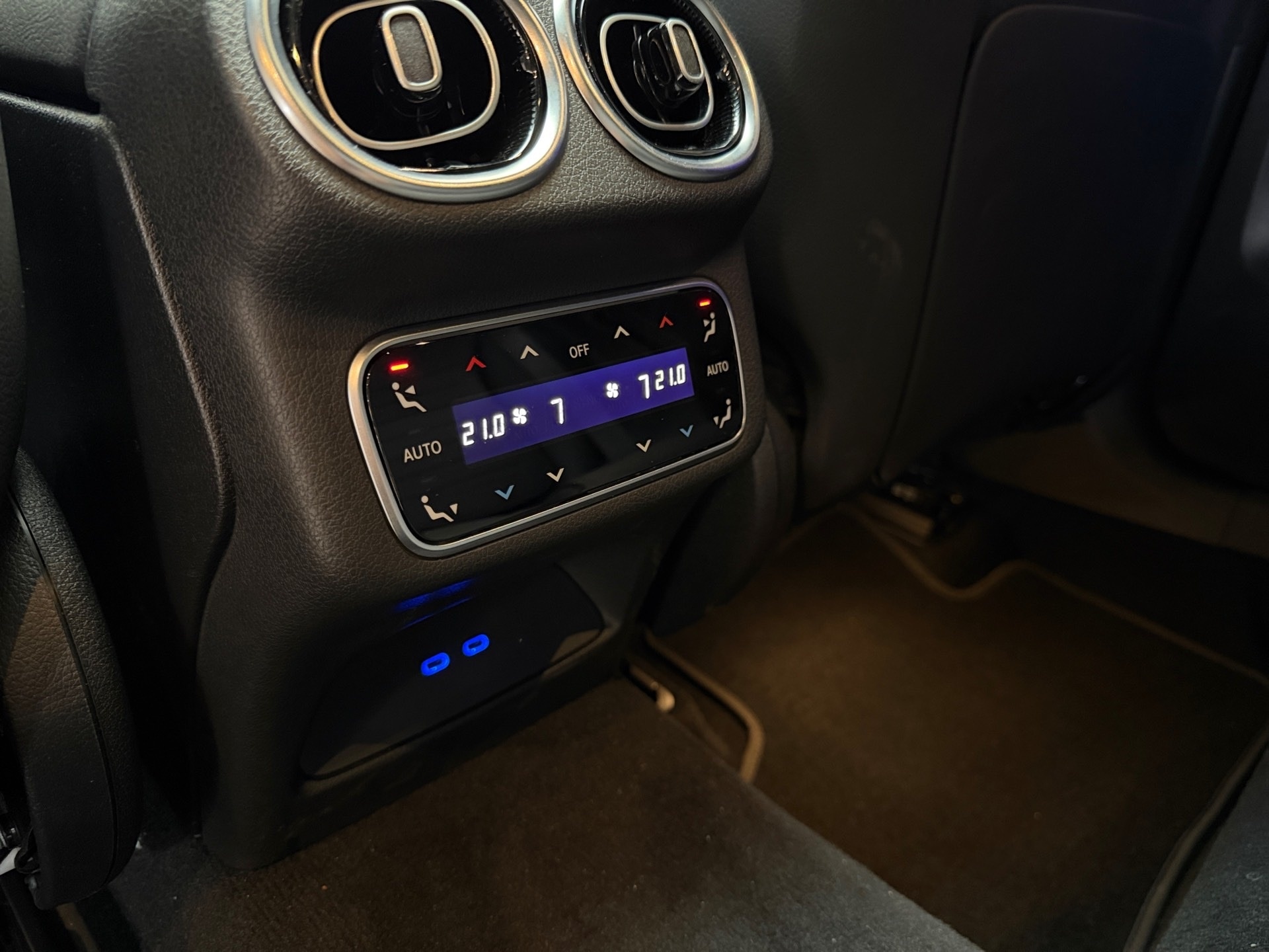 MERCEDES-BENZ GLC 300 2.0 MHEV AMG LINE 4MATIC 9G-TRONIC 2025/2026 - Foto 11