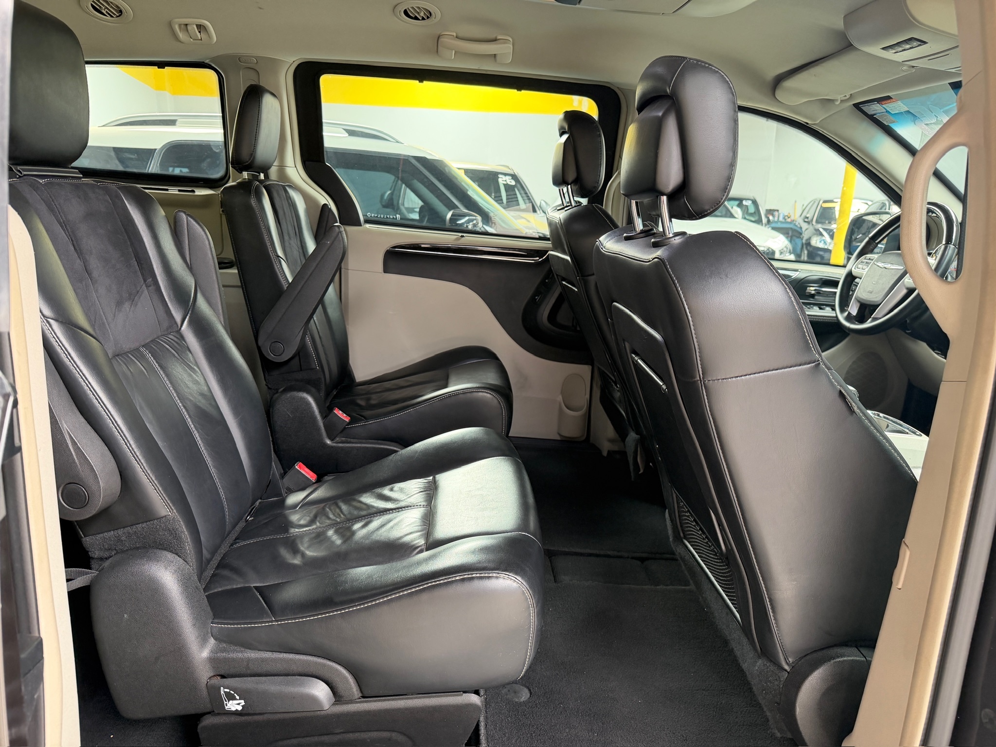 CHRYSLER TOWN & COUNTRY 3.6 LIMITED V6 24V GASOLINA 4P AUTOMÁTICO 2015/2015 - Foto 11