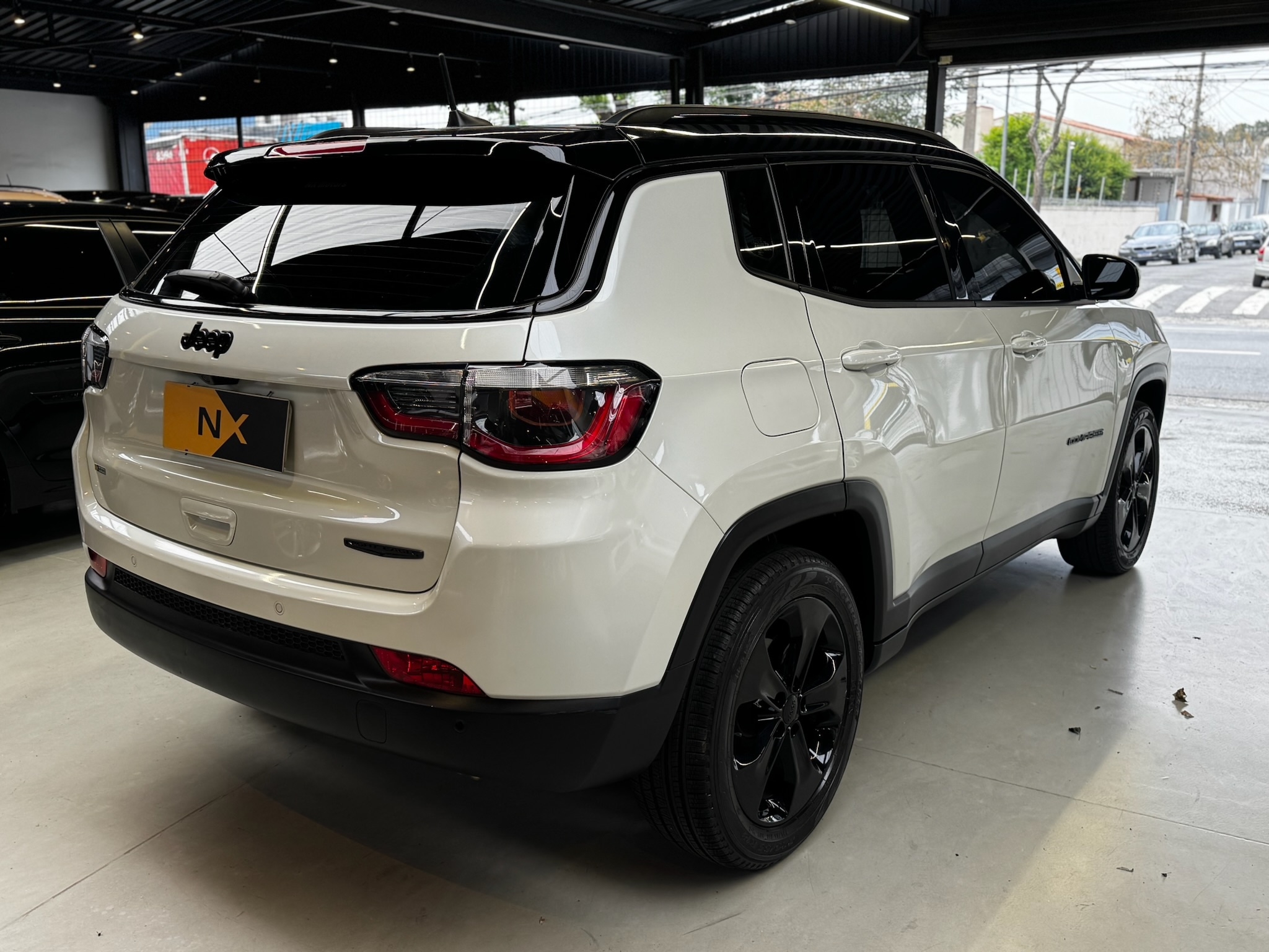 JEEP COMPASS 2.0 16V FLEX NIGHT EAGLE AUTOMÁTICO 2018/2018 - Foto 4