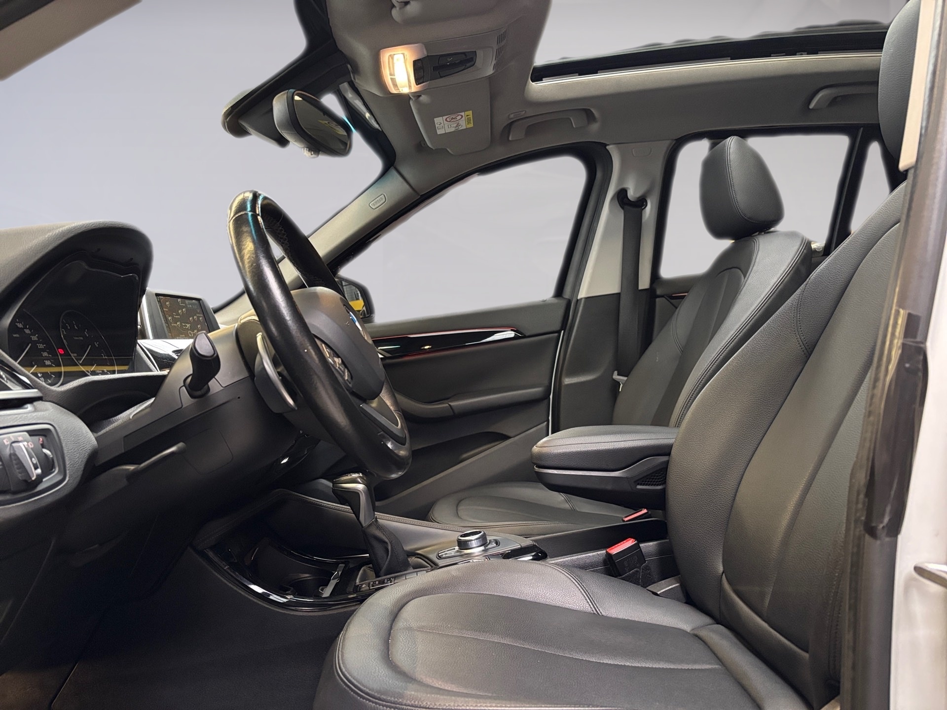 BMW X1 2.0 16V TURBO ACTIVEFLEX SDRIVE20I X-LINE 4P AUTOMÁTICO 2016/2017 - Foto 7