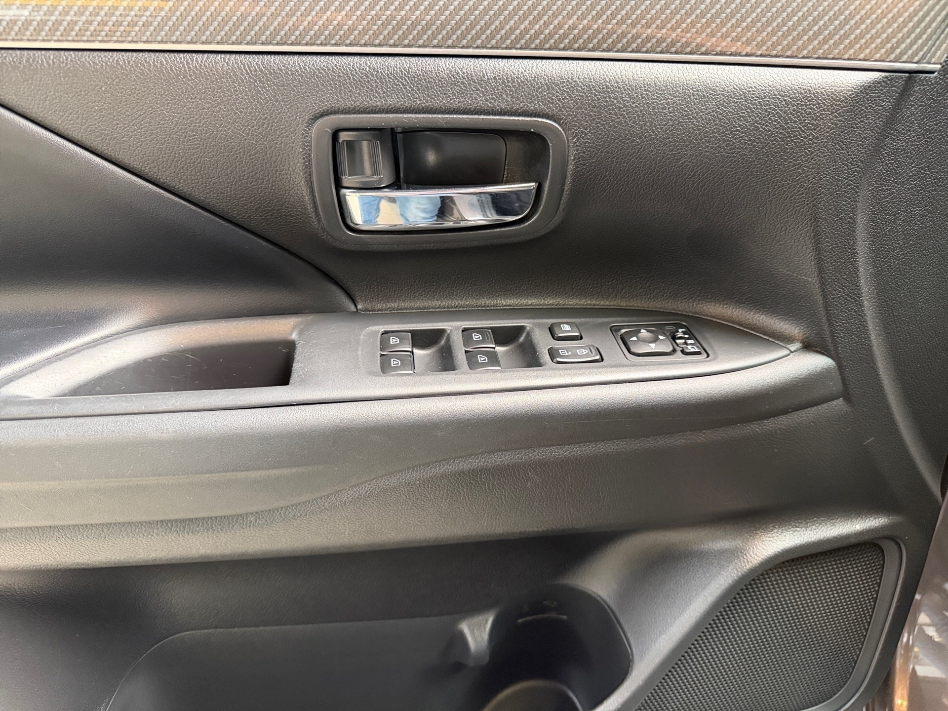 MITSUBISHI OUTLANDER 2.0 MIVEC GASOLINA GLS AUTOMÁTICO 2018/2019 - Foto 15