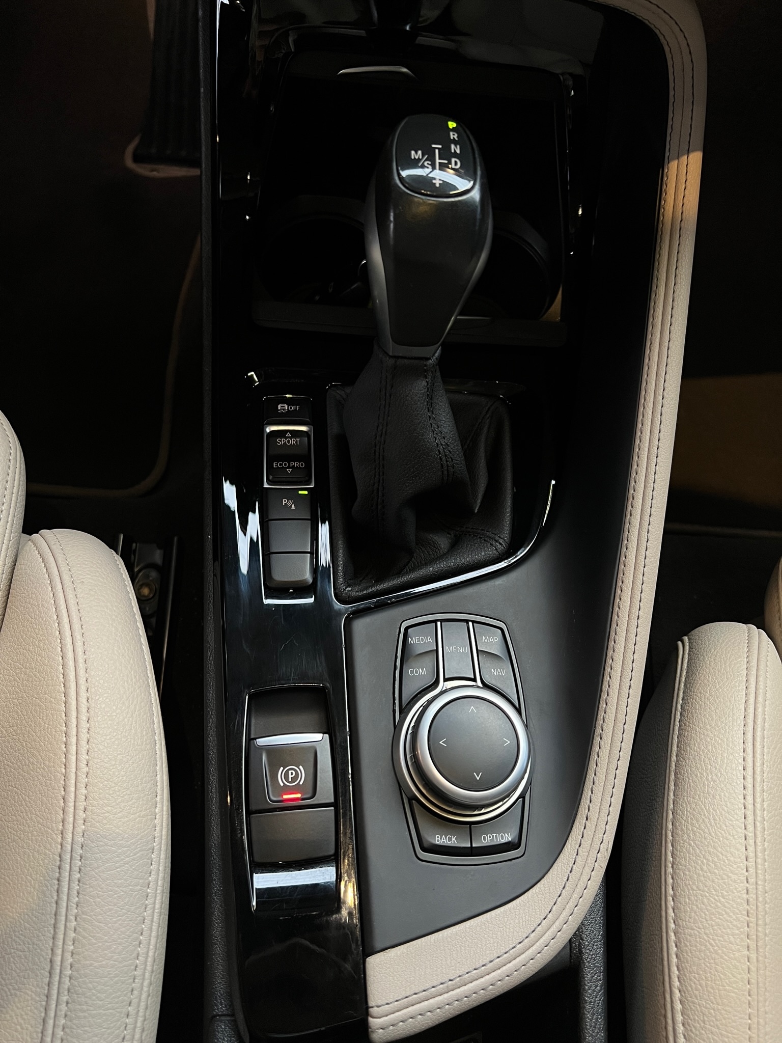 BMW X1 2.0 16V TURBO ACTIVEFLEX SDRIVE20I X-LINE 4P AUTOMÁTICO 2021/2021 - Foto 14