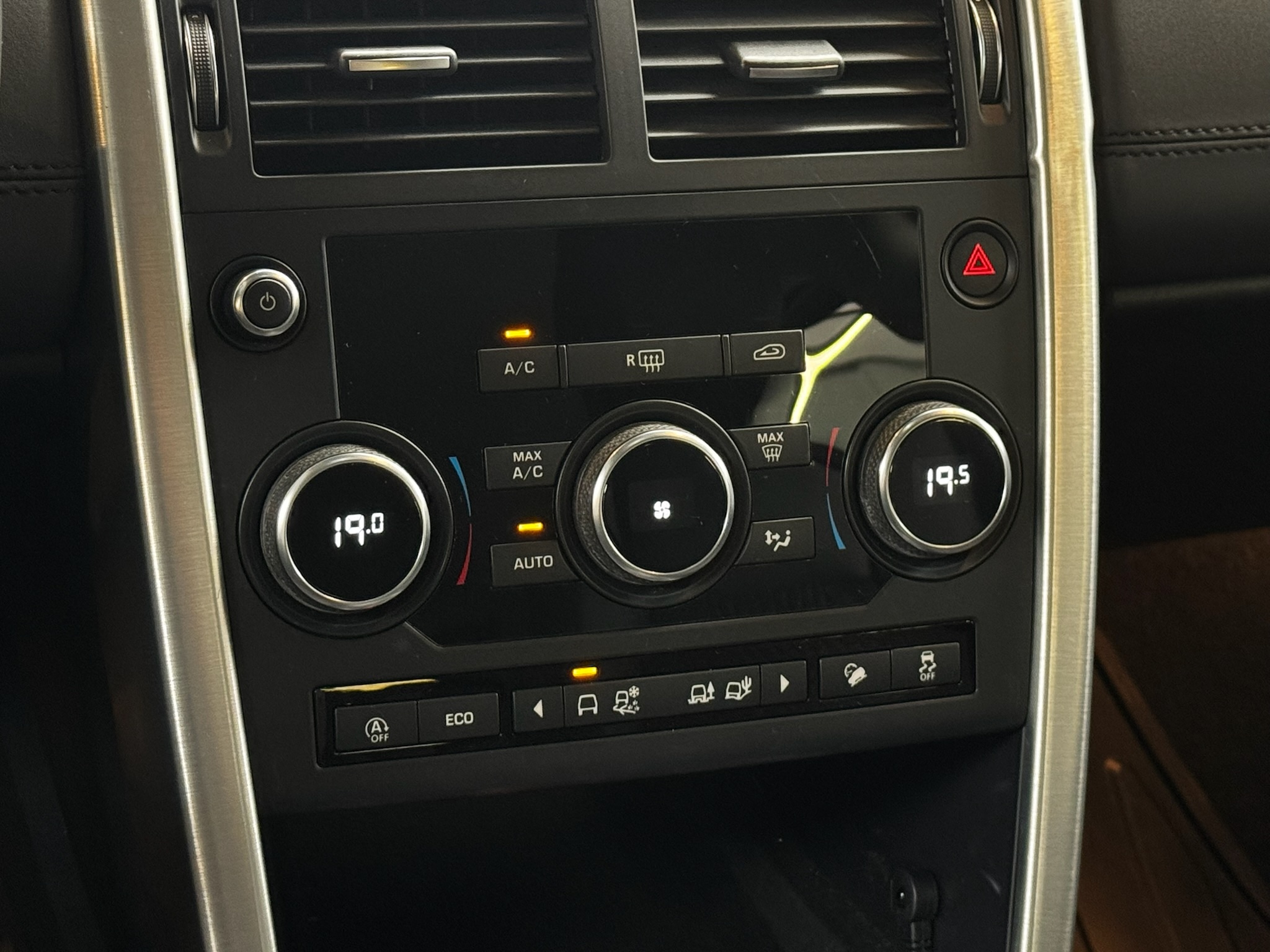 LAND ROVER DISCOVERY SPORT 2.0 16V SI4 TURBO GASOLINA SE 4P AUTOMÁTICO 2018/2018 - Foto 9