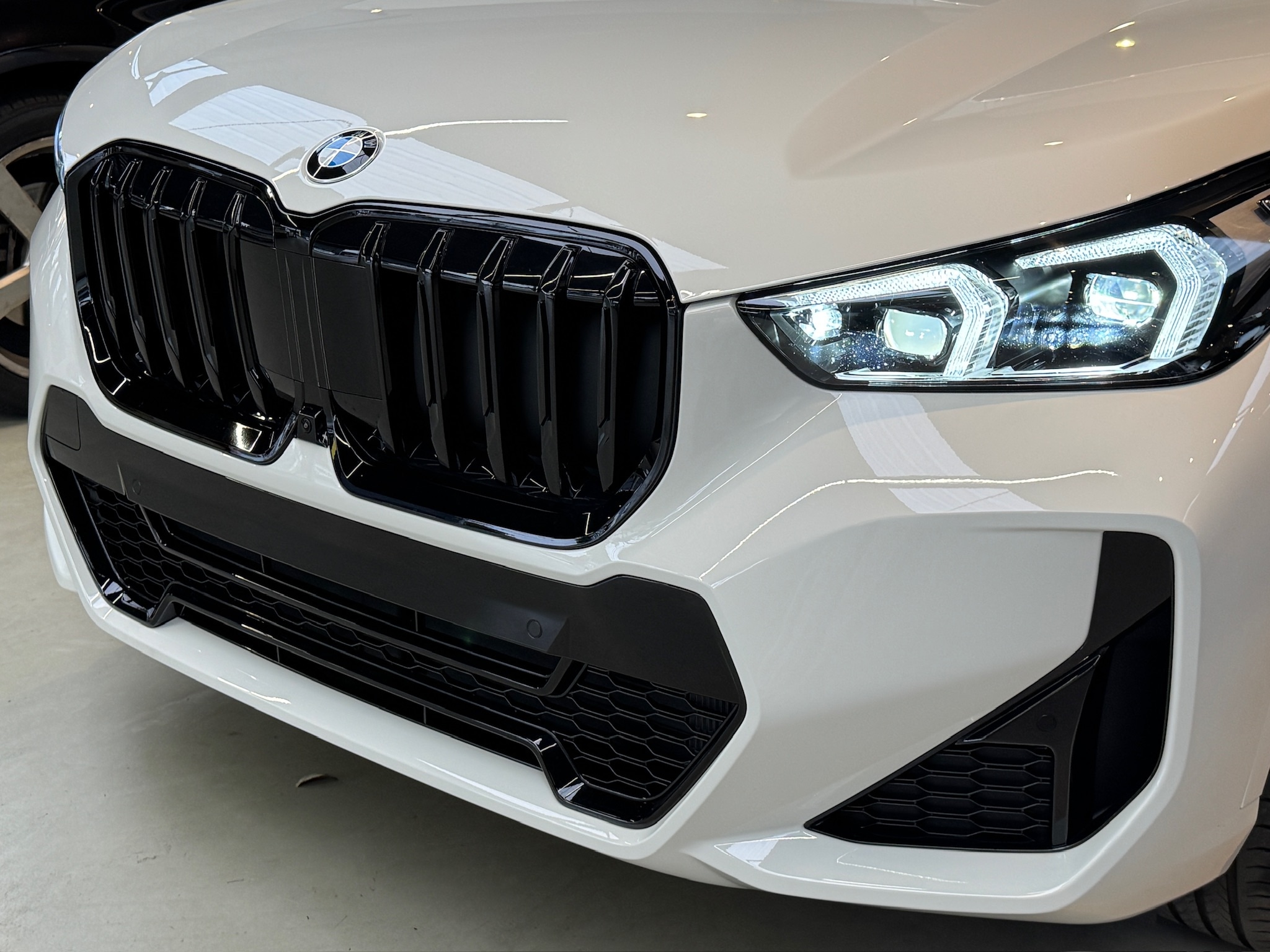 BMW X1 2.0 16V TURBO GASOLINA SDRIVE20I M SPORT STEPTRONIC 2025/2026 - Foto 9