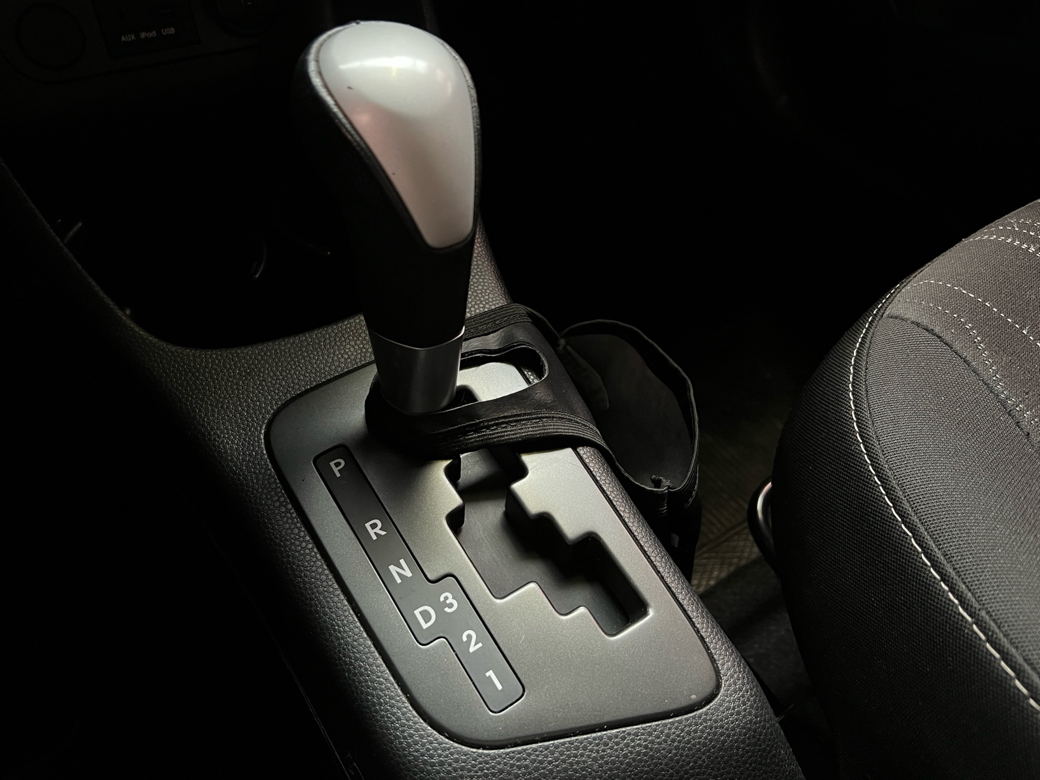 KIA Picanto 1.0 EX 12V FLEX 4P AUTOMÁTICO 2014/2014 - Foto 6