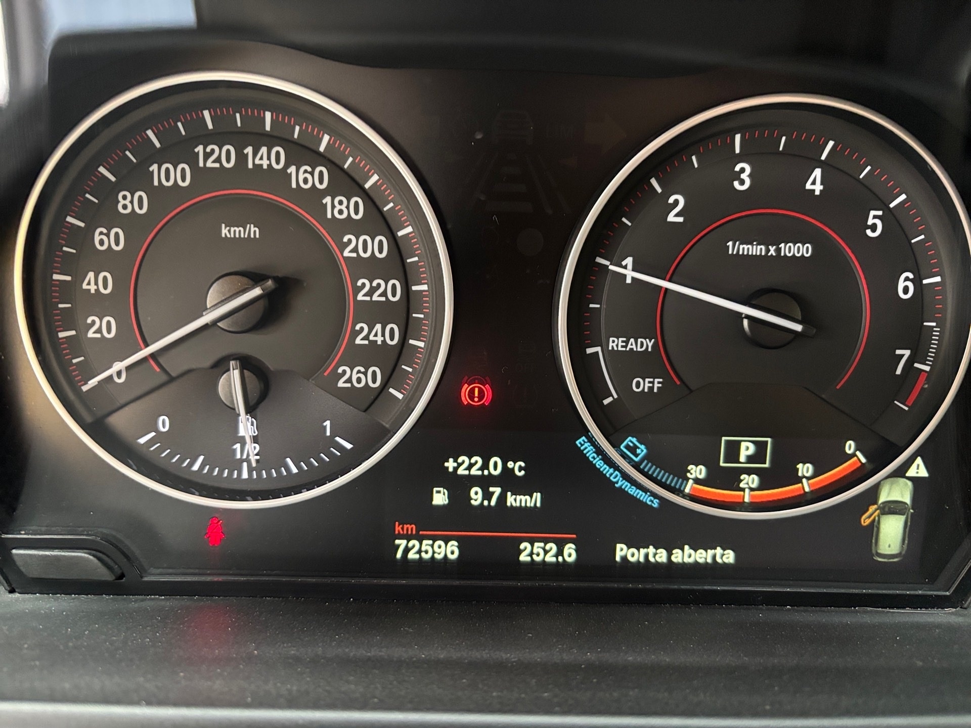BMW 120i 2.0 16V SPORT GP ACTIVEFLEX 4P AUTOMÁTICO 2015/2016 - Foto 6