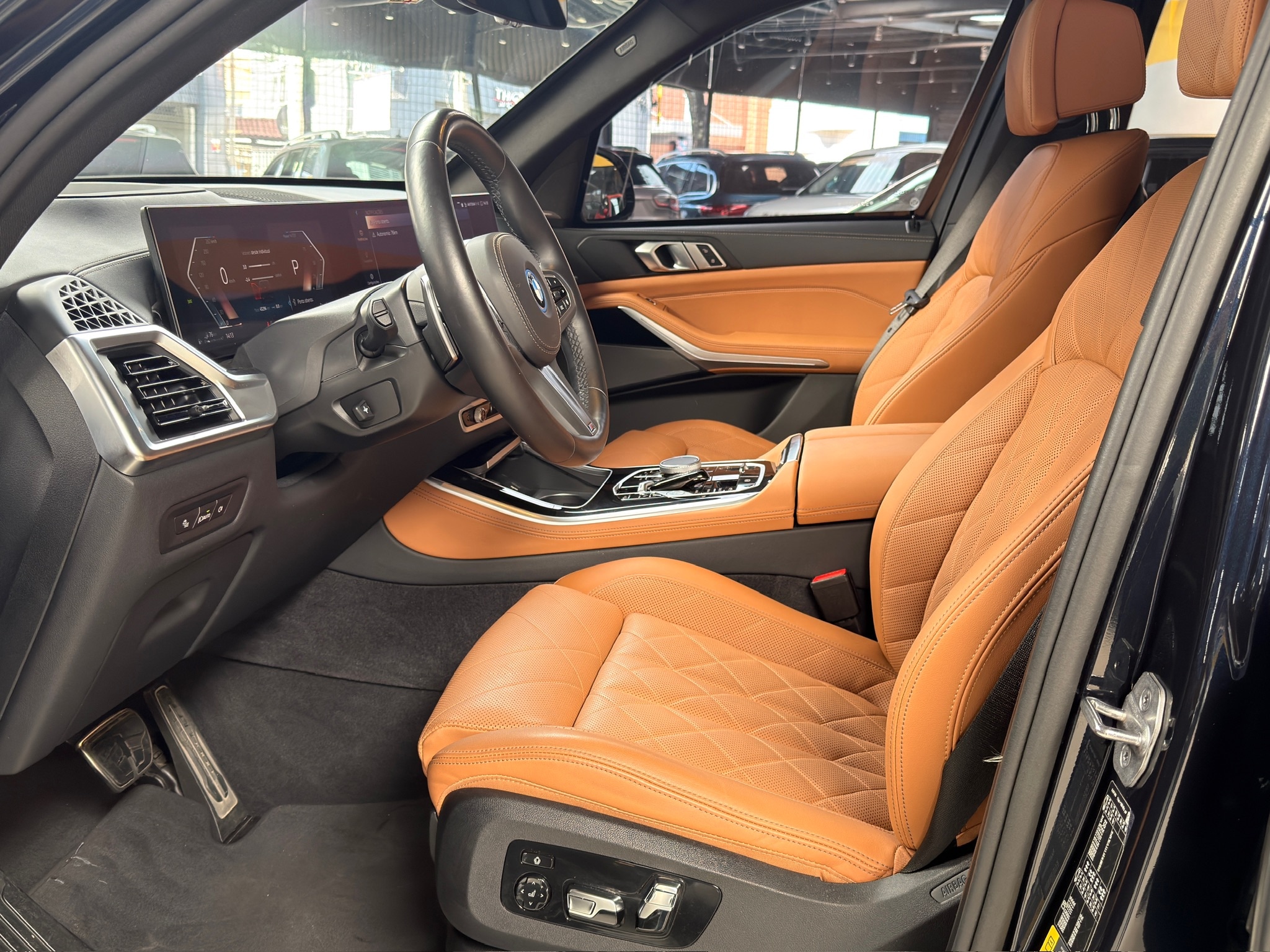 BMW X5 3.0 I6 TURBO HÍBRIDO XDRIVE50E M SPORT AUTOMÁTICO 2024/2025 - Foto 14