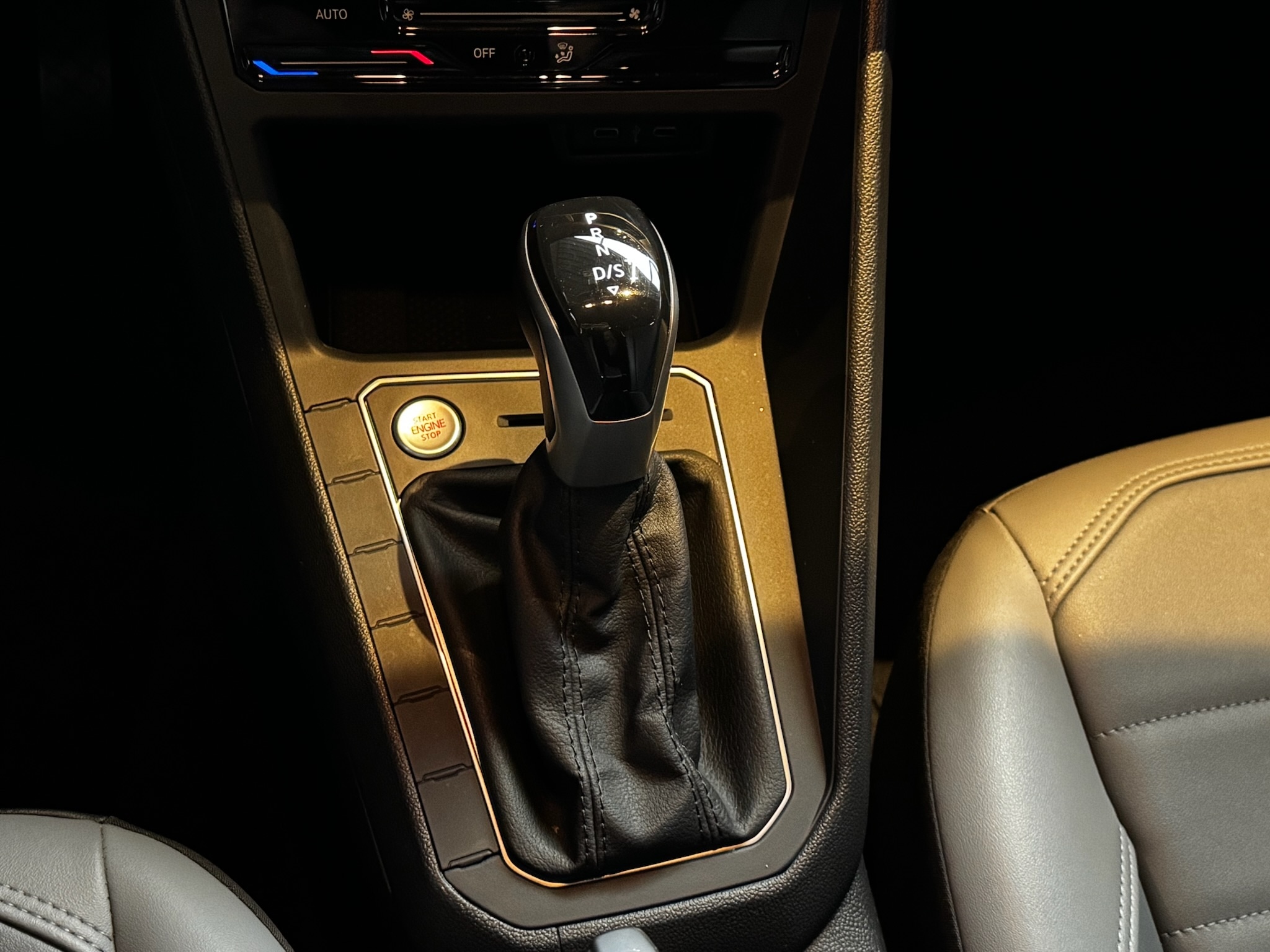 VOLKSWAGEN NIVUS 1.0 200 TSI TOTAL FLEX HIGHLINE AUTOMÁTICO 2022/2023 - Foto 10