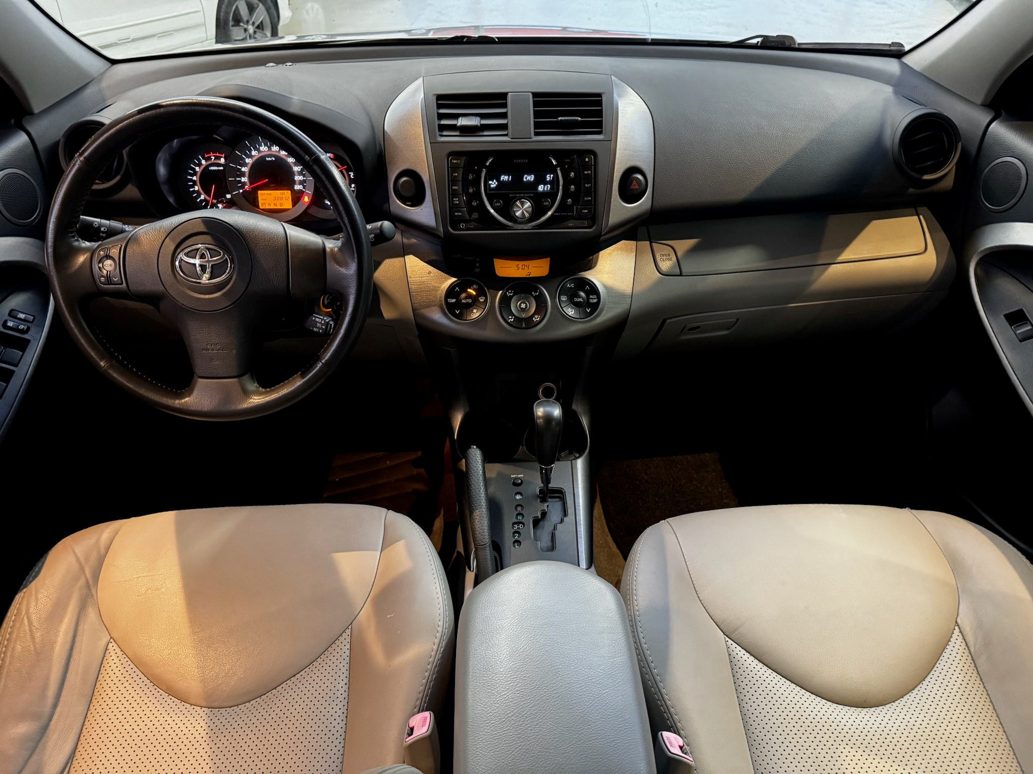 TOYOTA RAV4 2.4 4X2 16V GASOLINA 4P AUTOMÁTICO 2011/2011 - Foto 11
