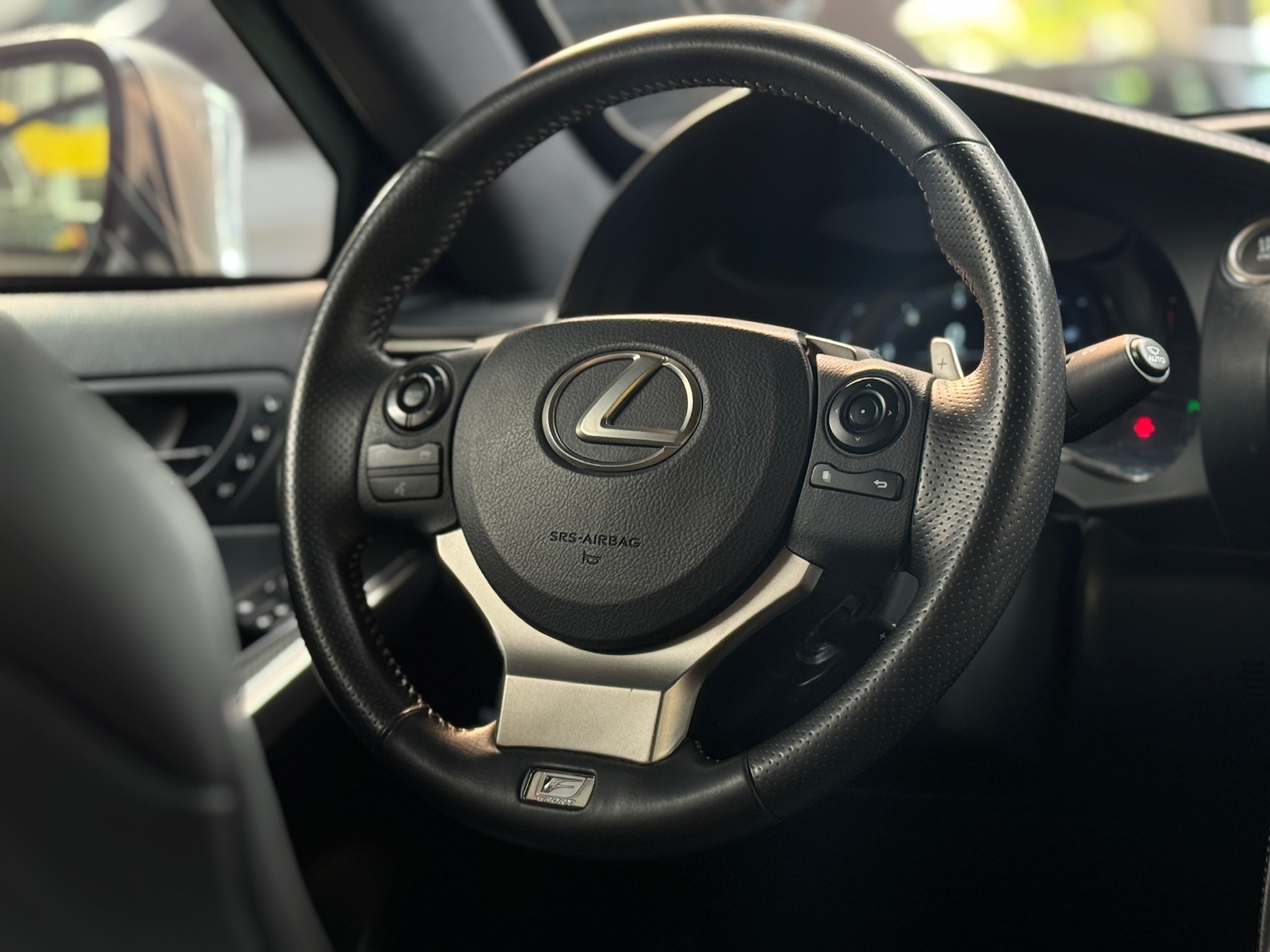 LEXUS IS250 F-SPORT 2.5 V6 24V GASOLINA 4P AUTOMÁTICO 2013/2014 - Foto 8