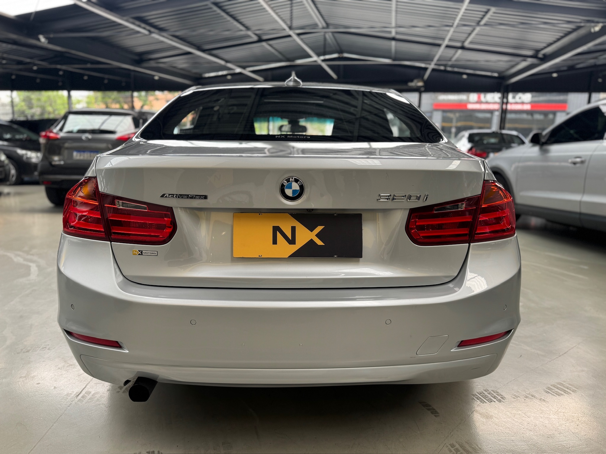 BMW 320i 2.0 GP 16V TURBO ACTIVE FLEX 4P AUTOMÁTICO 2013/2014 - Foto 4