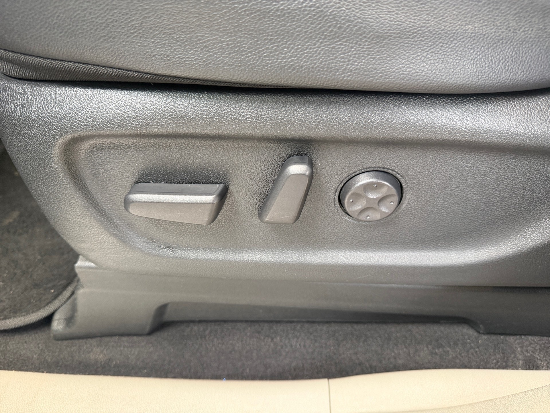 KIA Grand Carnival Grand Carnival EX 3.3 V6 24V 270cv Aut. 2019/2020 - Foto 9